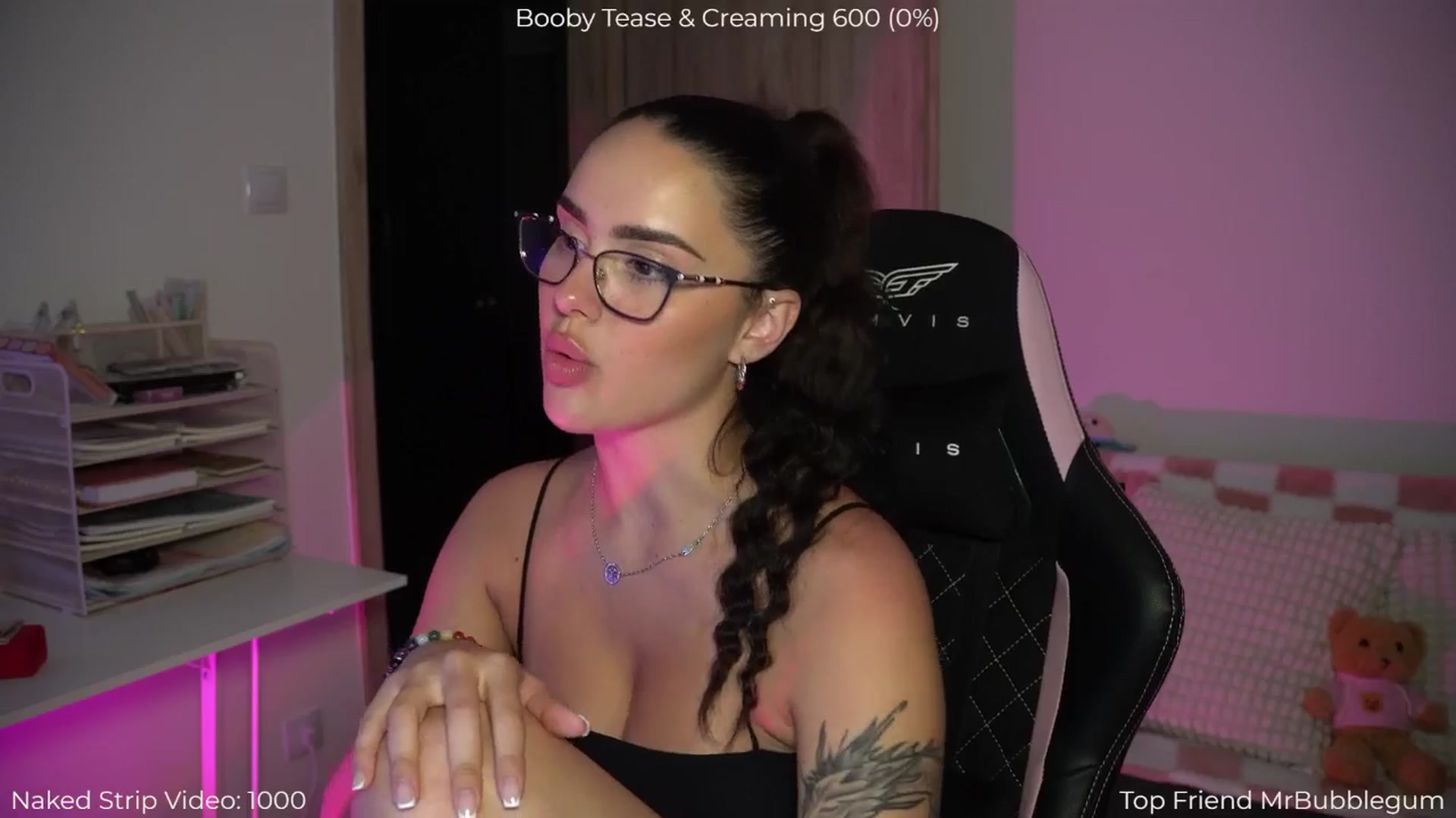 Gallery image thumbnail from NotYourNaomi's myfreecams stream on, 07/21/2025, 21:27 image 19 of 20