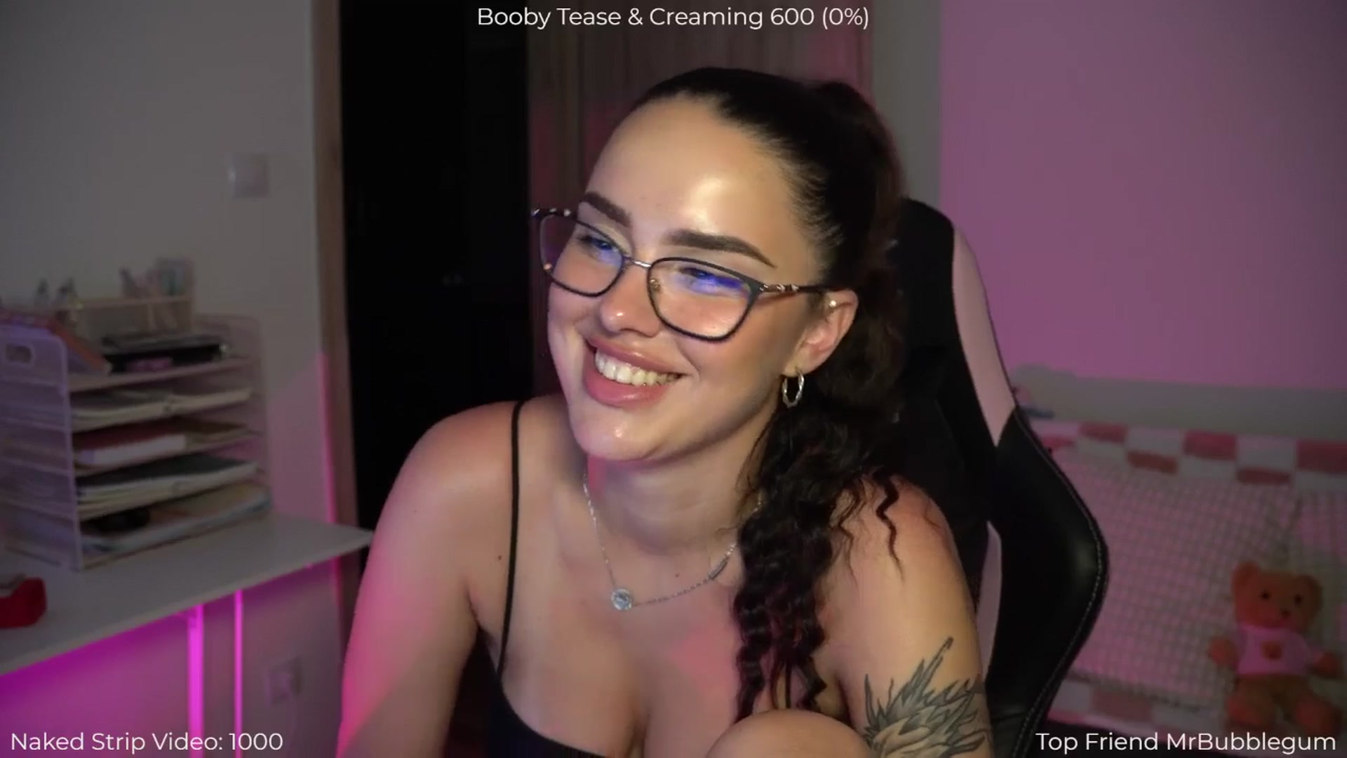 Gallery image thumbnail from NotYourNaomi's myfreecams stream on, 07/21/2025, 21:27 image 18 of 20