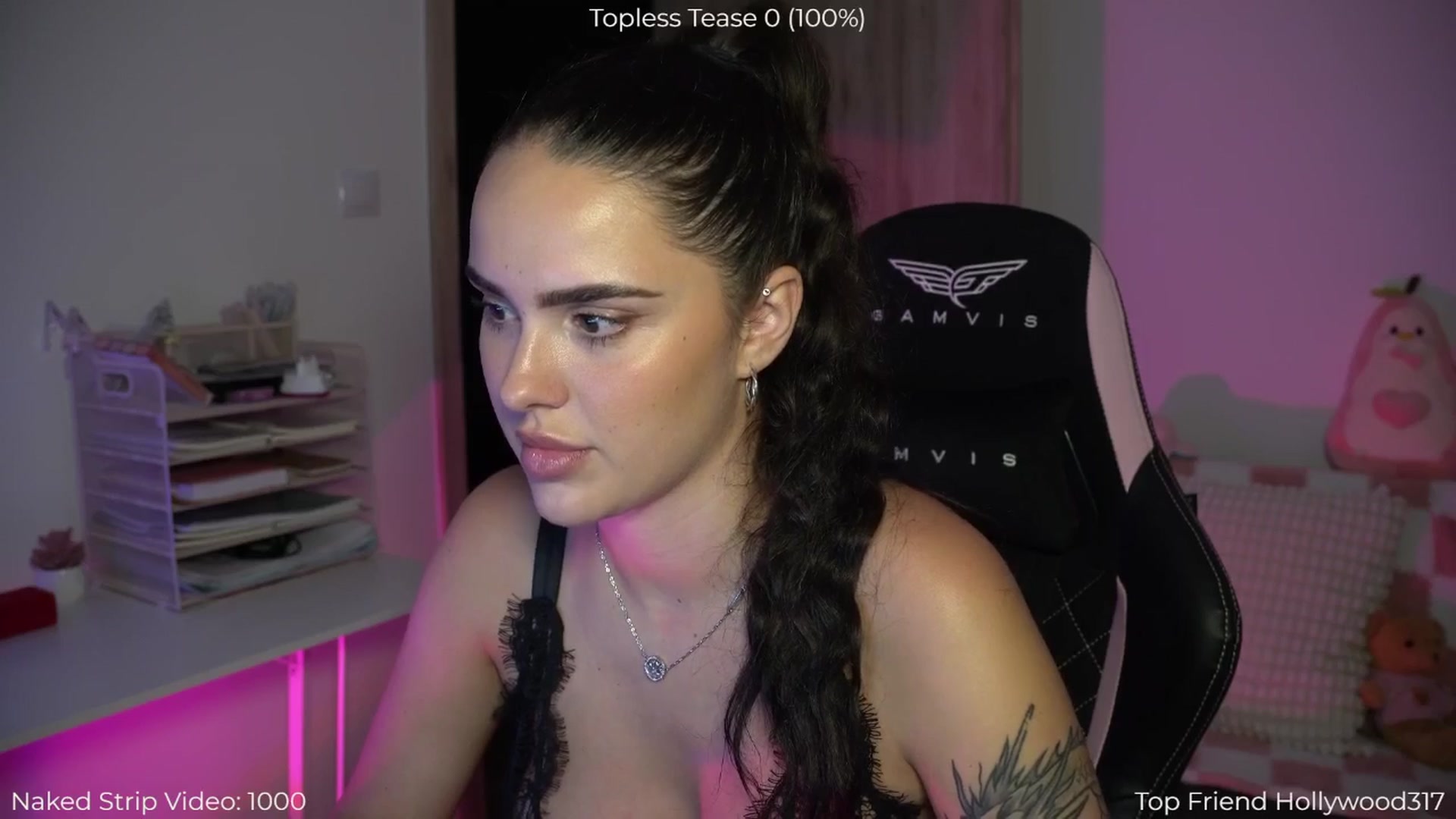 Gallery image thumbnail from NotYourNaomi's myfreecams stream on, 07/27/2025, 21:39 image 15 of 20