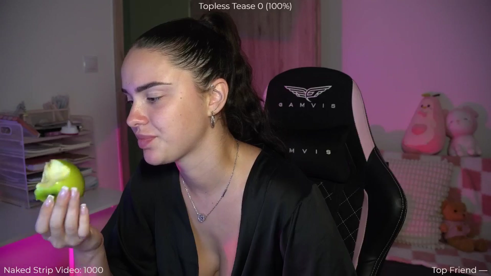Gallery image thumbnail from NotYourNaomi's myfreecams stream on, 07/28/2025, 19:02 image 14 of 20