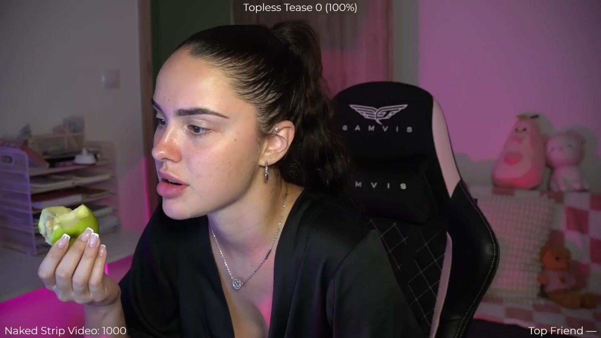 Gallery image thumbnail from NotYourNaomi's myfreecams stream on, 07/28/2025, 19:02 image 15 of 20