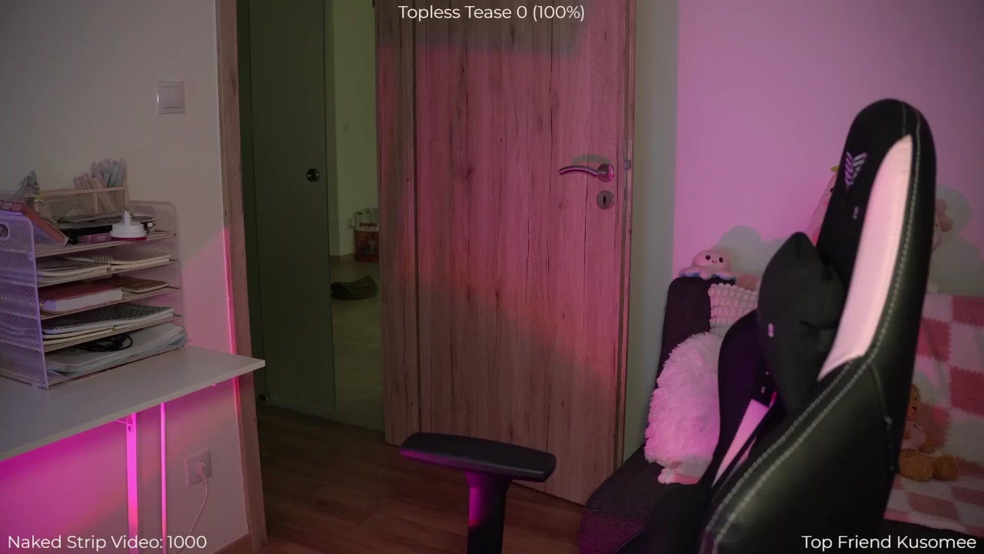 Gallery image thumbnail from NotYourNaomi's myfreecams stream on, 07/28/2025, 21:20 image 14 of 20