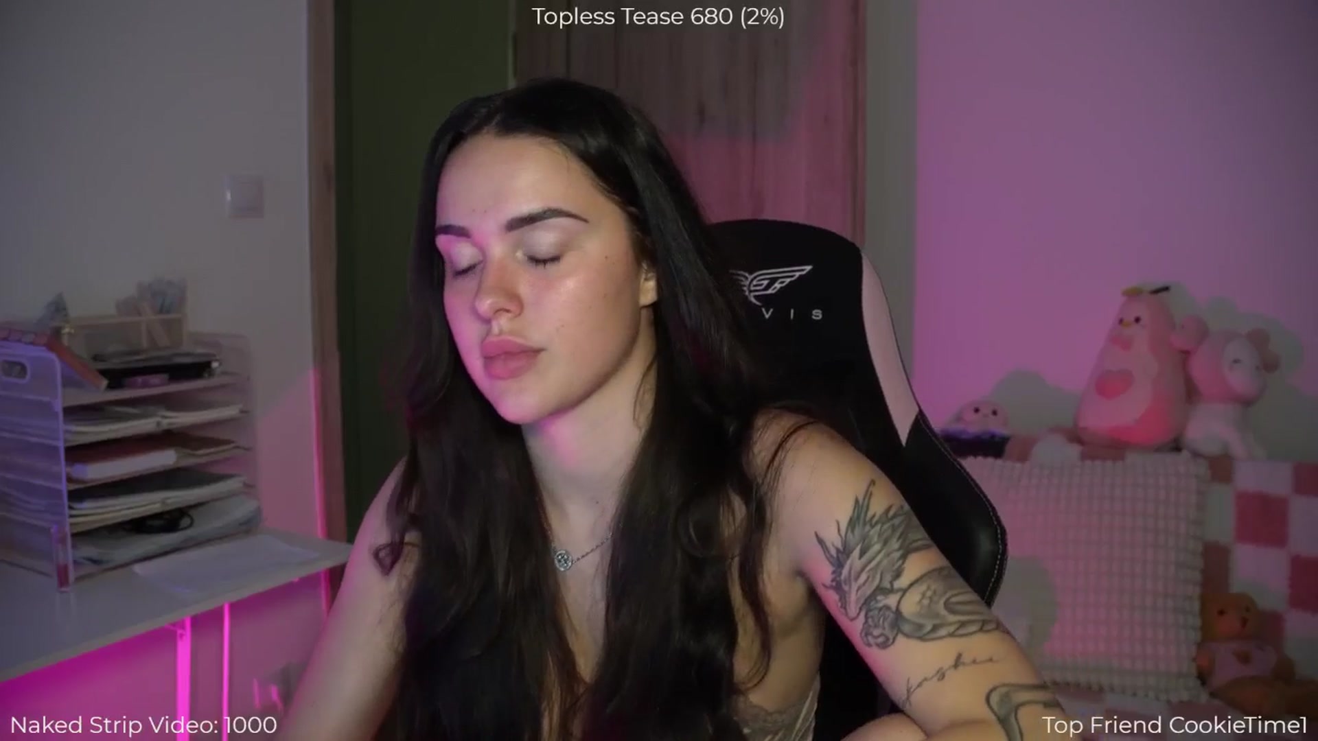 Gallery image thumbnail from NotYourNaomi's myfreecams stream on, 08/03/2025, 20:48 image 3 of 20
