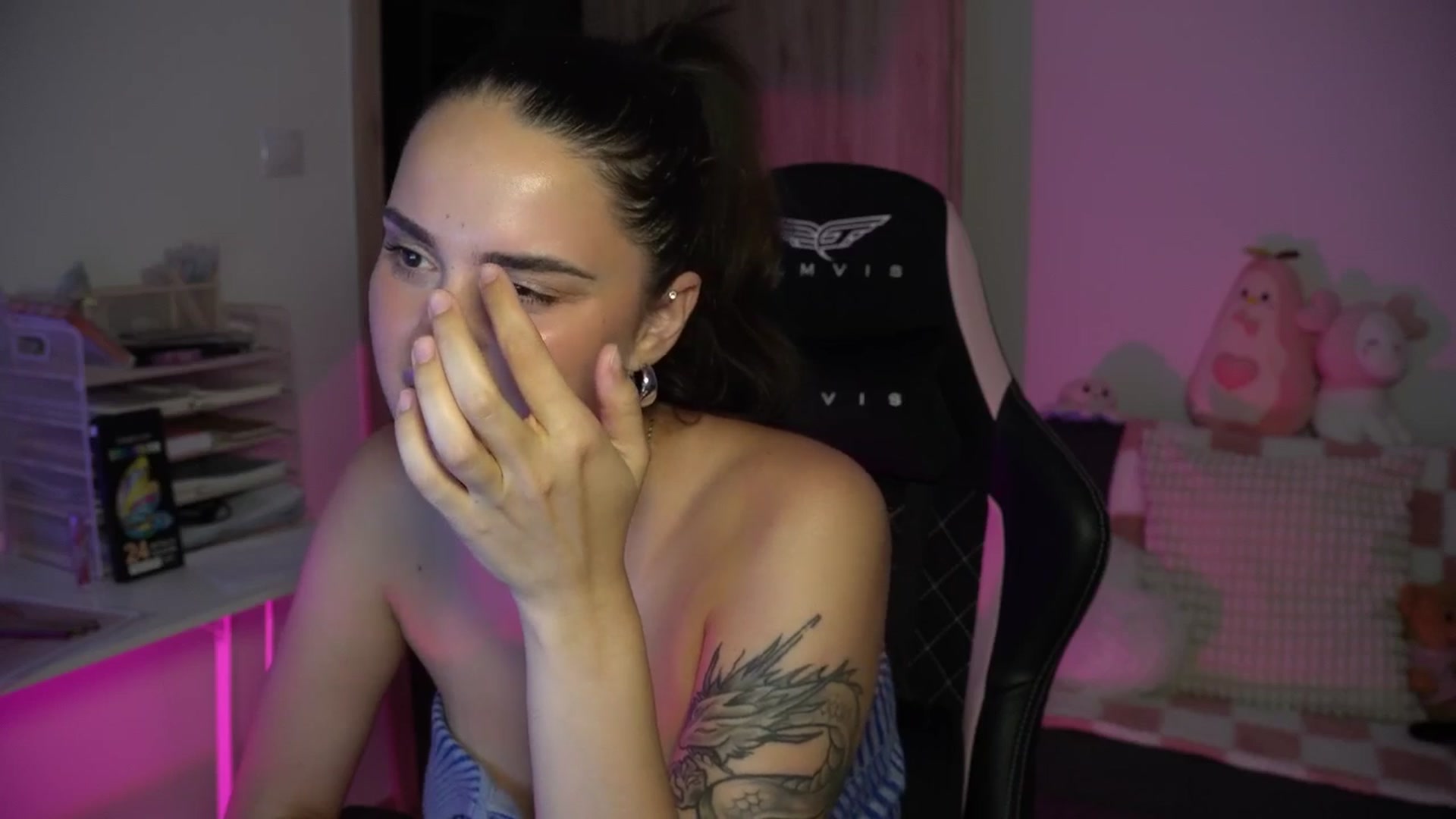 Gallery image thumbnail from NotYourNaomi's myfreecams stream on, 08/04/2025, 21:24 image 13 of 20