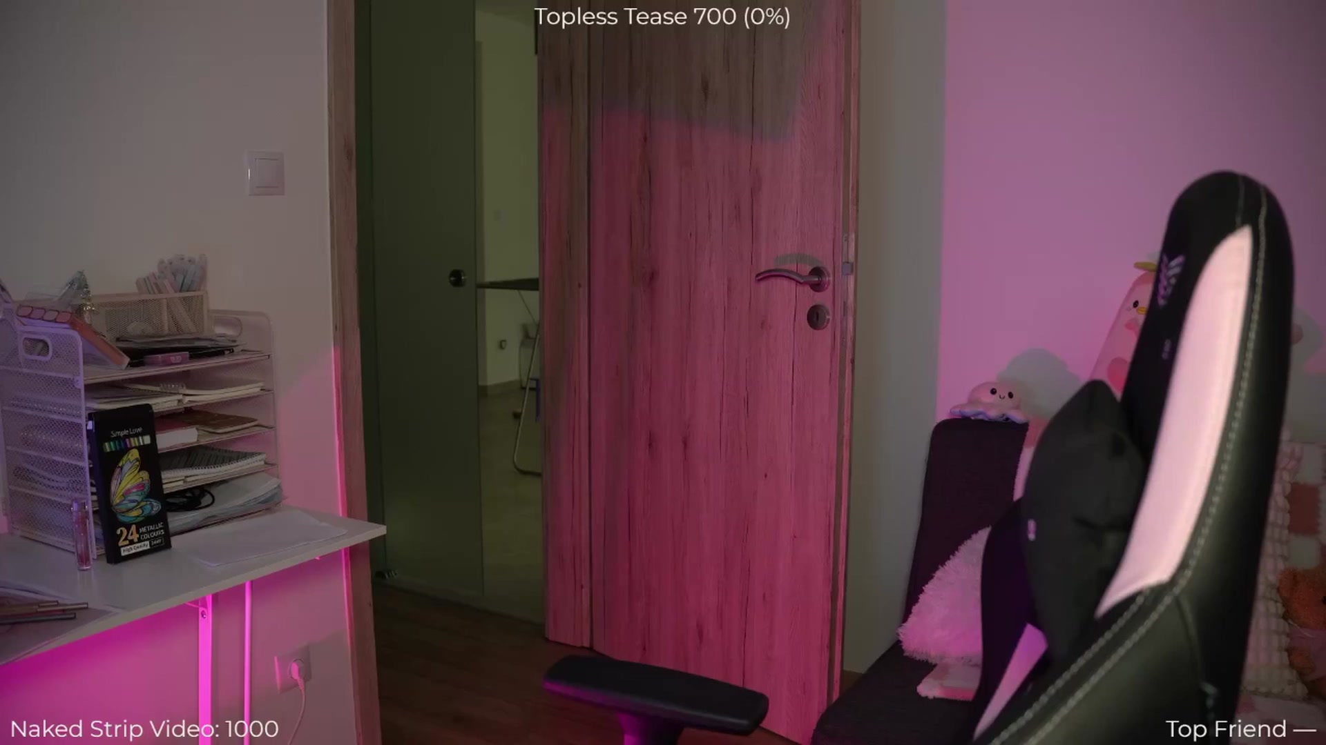 Gallery image thumbnail from NotYourNaomi's myfreecams stream on, 08/05/2025, 21:13 image 3 of 20