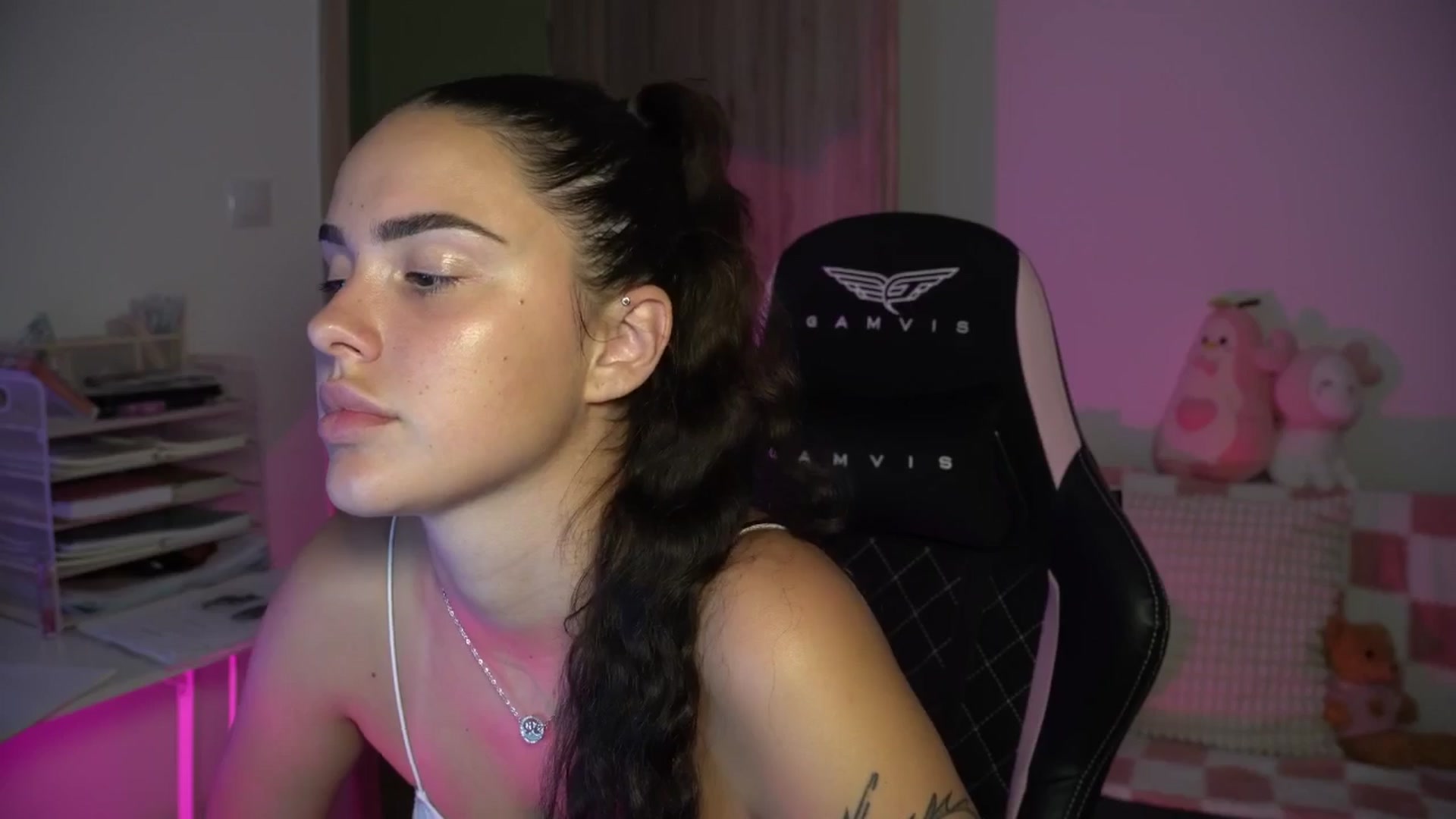 Gallery image thumbnail from NotYourNaomi's myfreecams stream on, 08/10/2025, 21:18 image 20 of 20