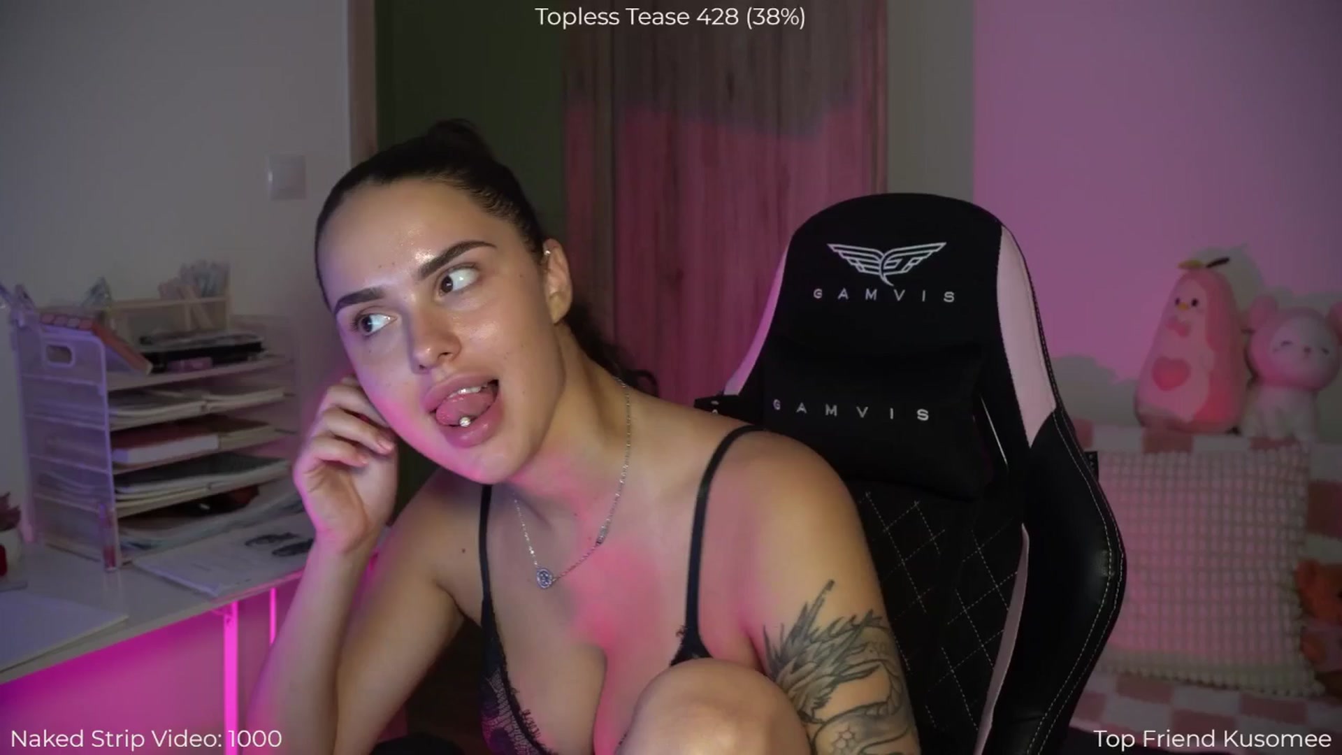 Gallery image thumbnail from NotYourNaomi's myfreecams stream on, 08/11/2025, 21:27 image 10 of 20