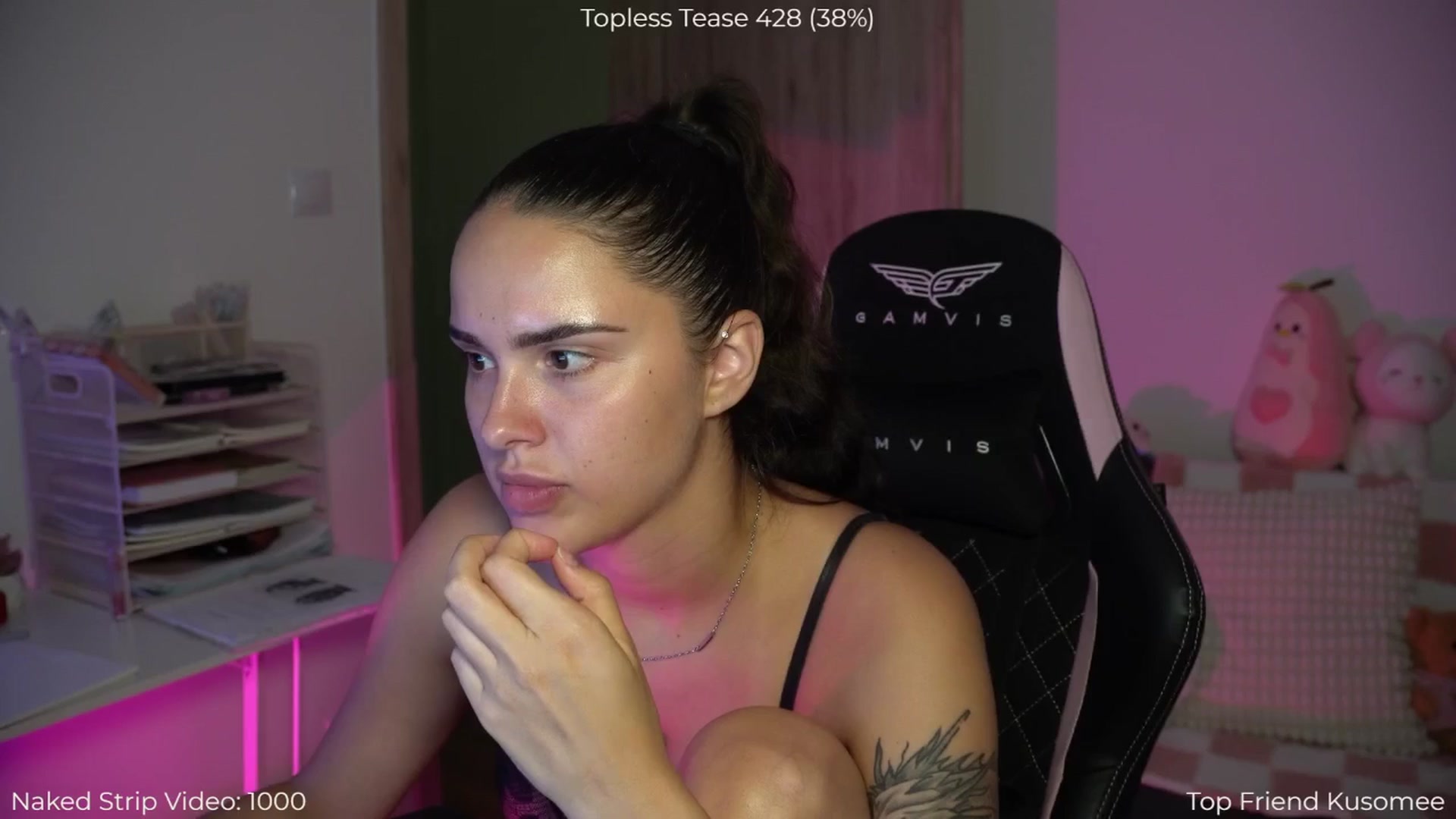 Gallery image thumbnail from NotYourNaomi's myfreecams stream on, 08/11/2025, 21:27 image 11 of 20