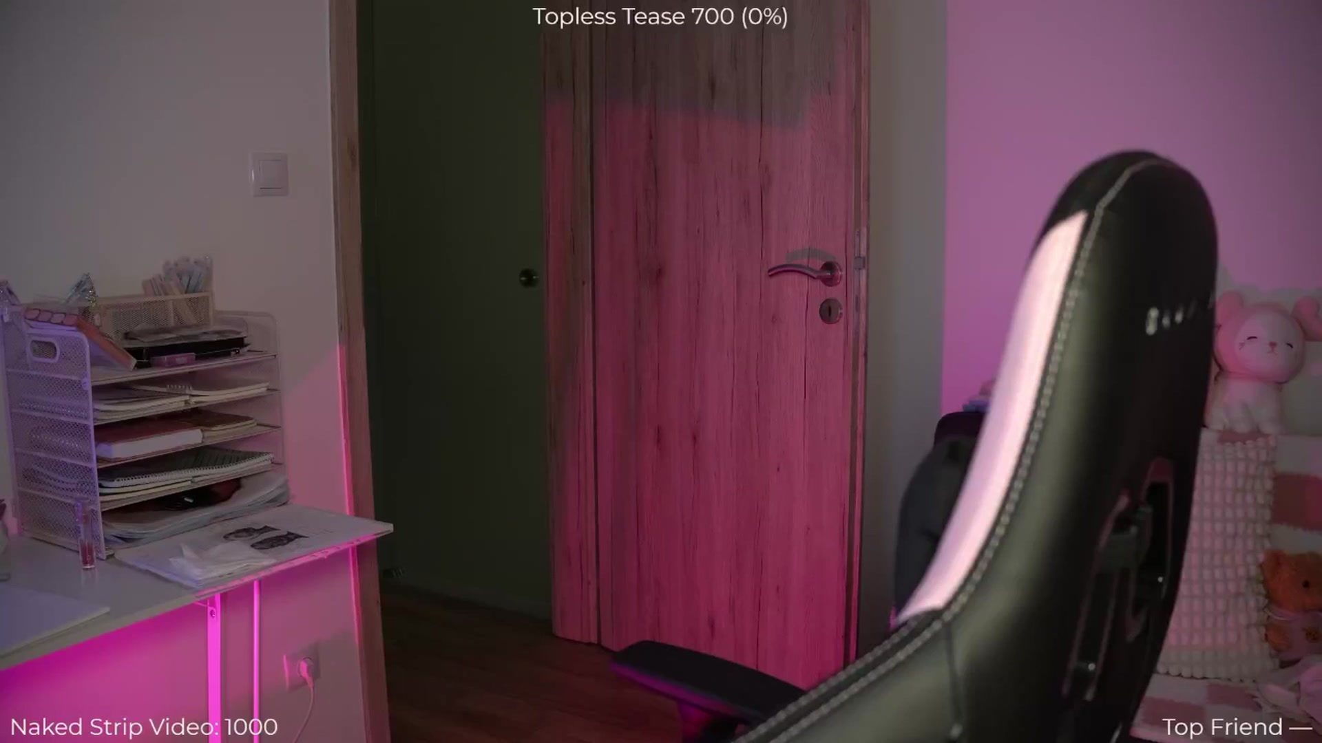 Gallery image thumbnail from NotYourNaomi's myfreecams stream on, 08/12/2025, 21:38 image 3 of 20