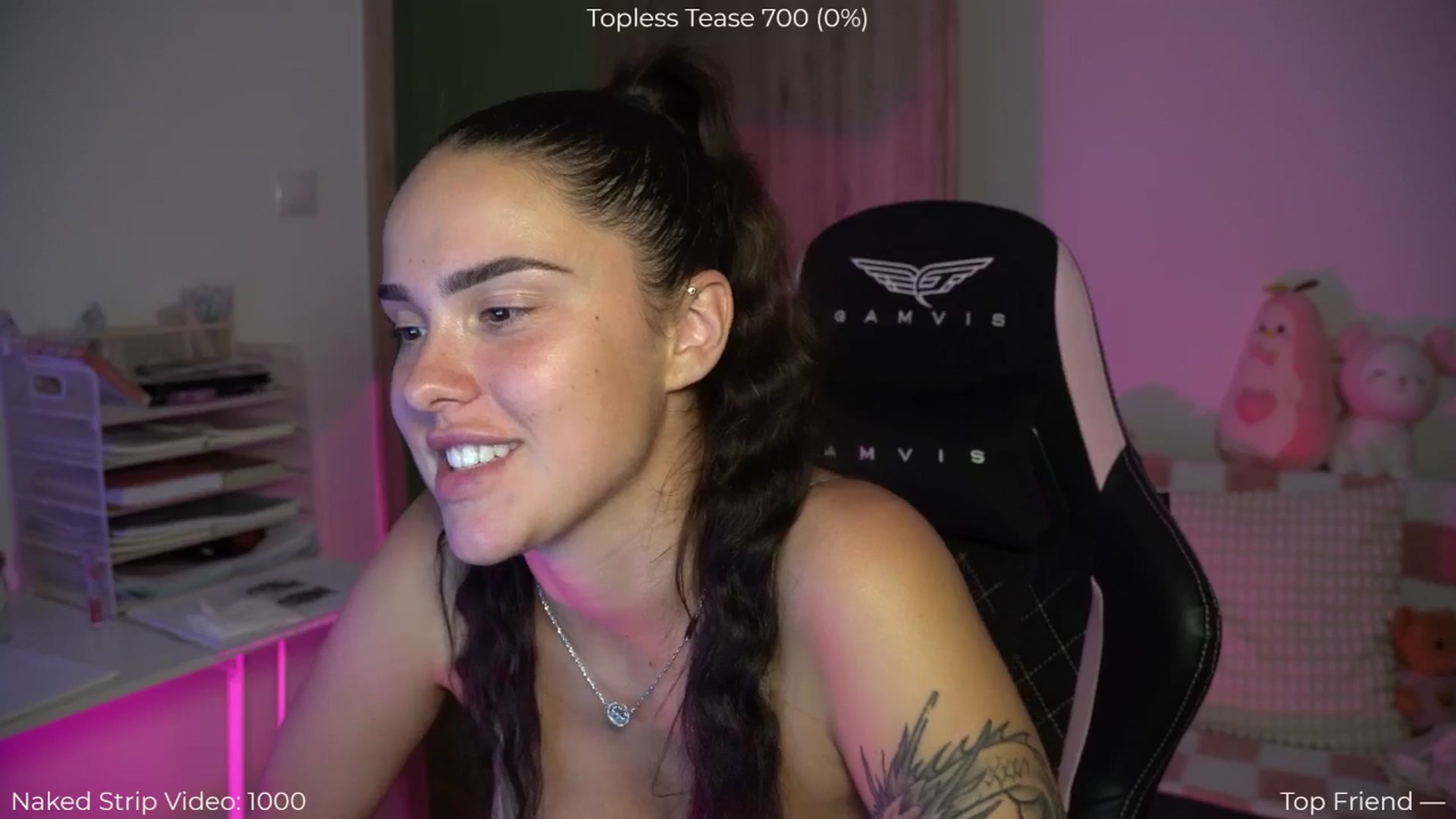 Gallery image thumbnail from NotYourNaomi's myfreecams stream on, 08/12/2025, 21:38 image 12 of 20