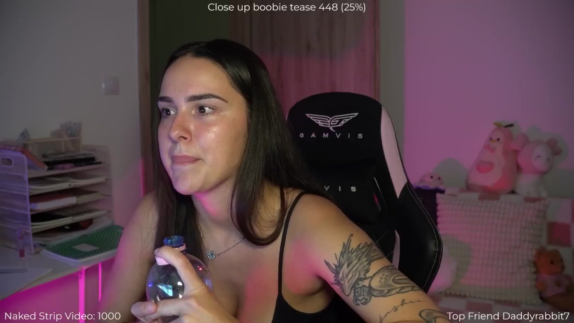 Gallery image thumbnail from NotYourNaomi's myfreecams stream on, 08/17/2025, 21:46 image 4 of 20