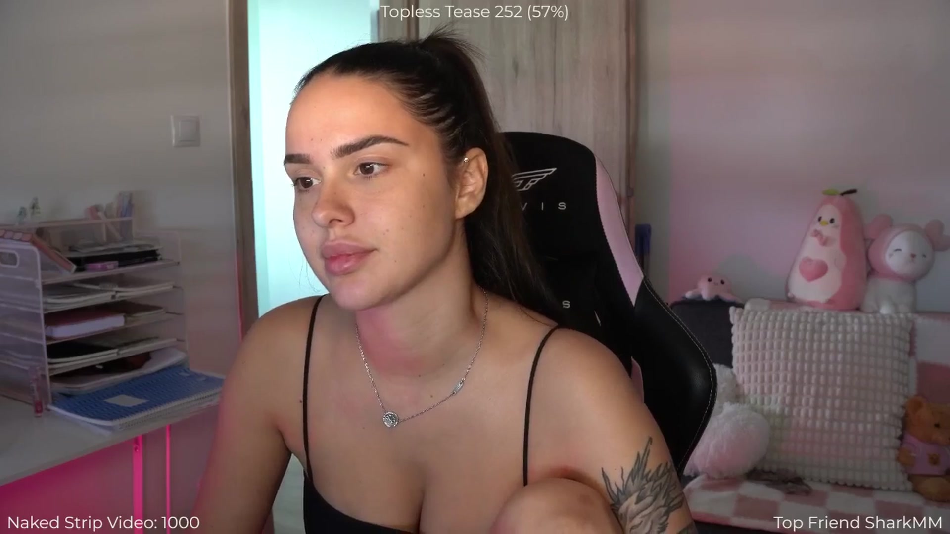 Gallery image thumbnail from NotYourNaomi's myfreecams stream on, 08/26/2025, 08:27 image 5 of 20