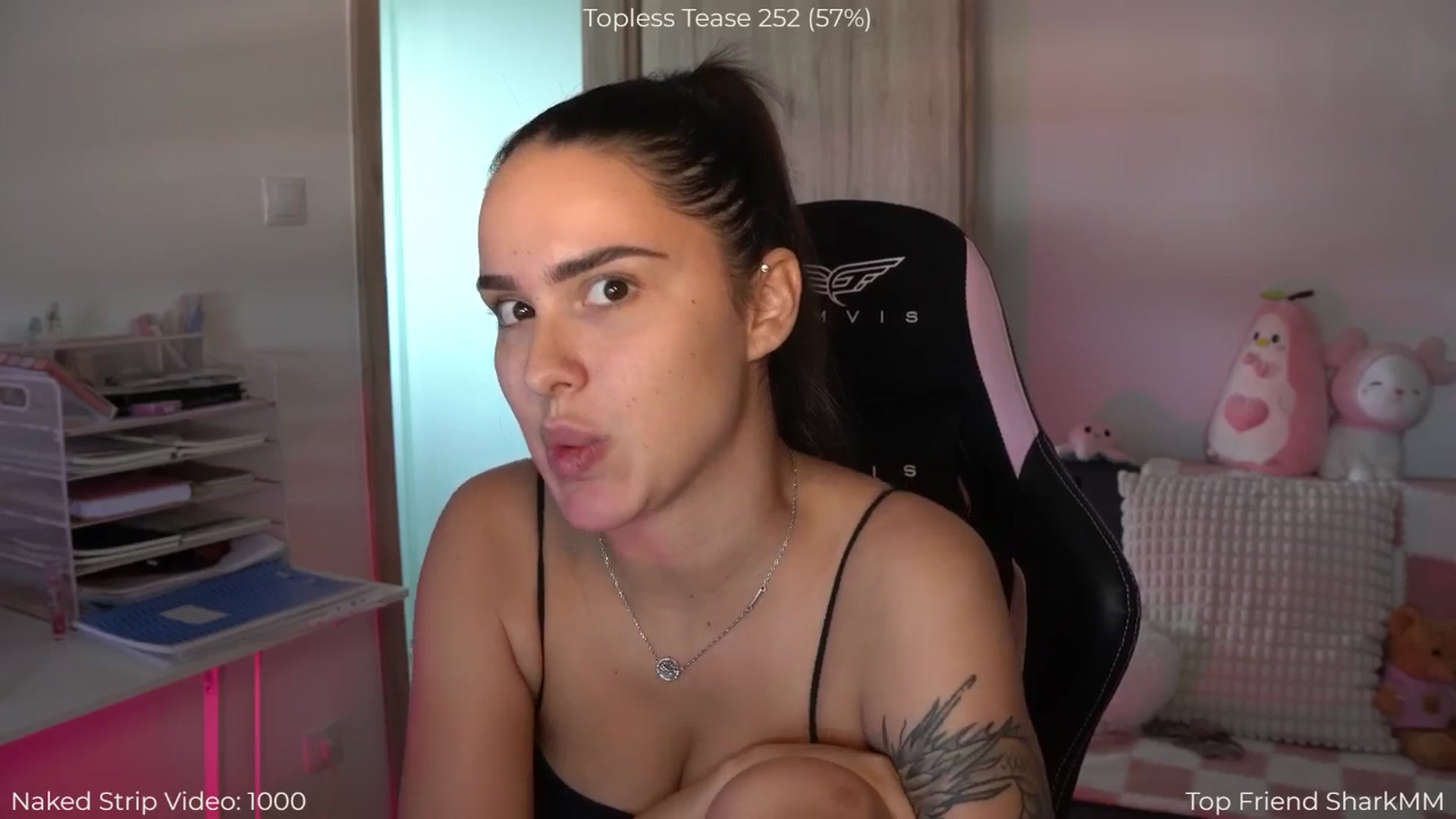 Gallery image thumbnail from NotYourNaomi's myfreecams stream on, 08/26/2025, 08:27 image 14 of 20