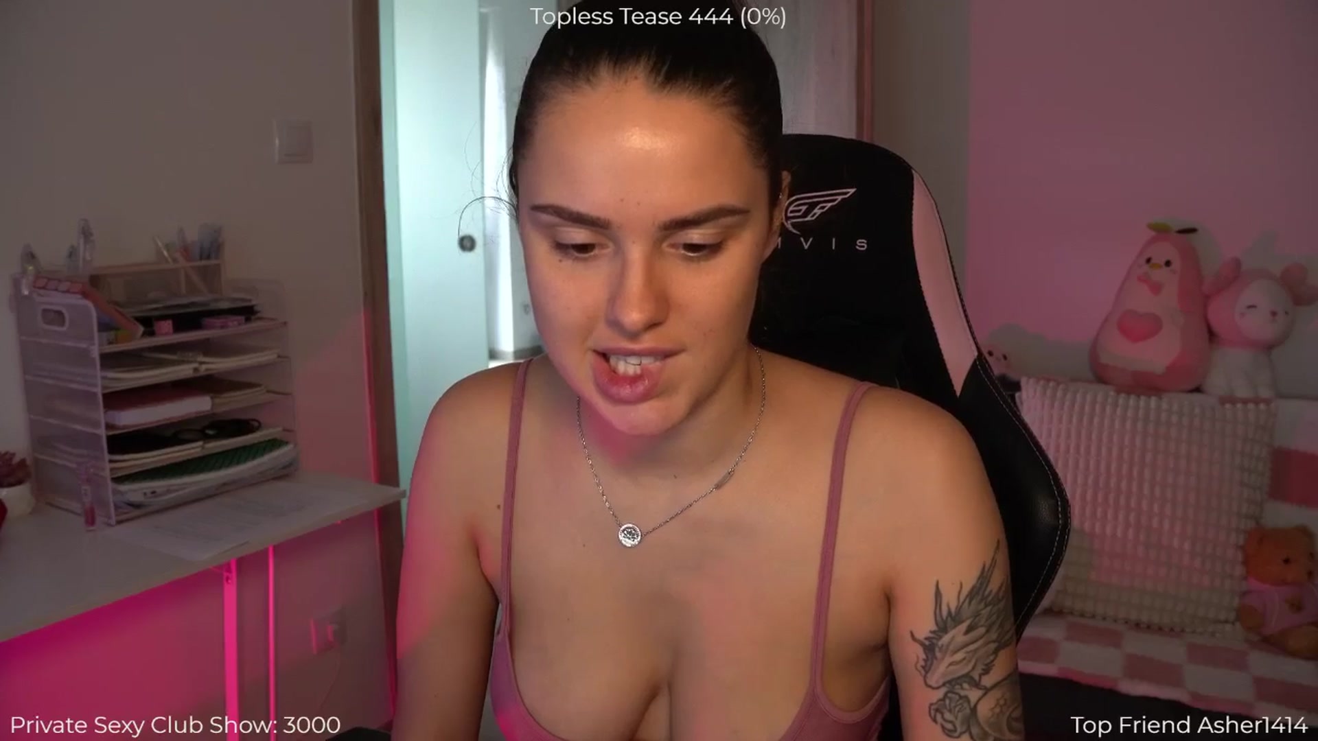 Gallery image thumbnail from NotYourNaomi's myfreecams stream on, 09/18/2025, 07:28 image 5 of 20