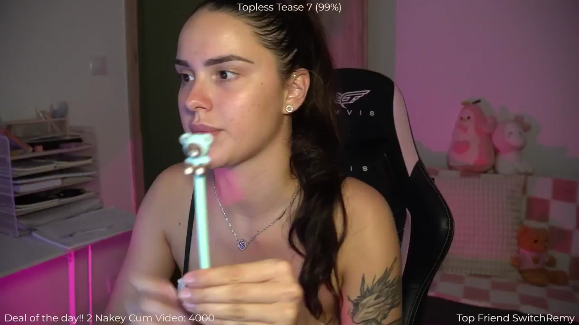 Gallery image thumbnail from NotYourNaomi's myfreecams stream on, 09/22/2025, 20:40 image 14 of 20