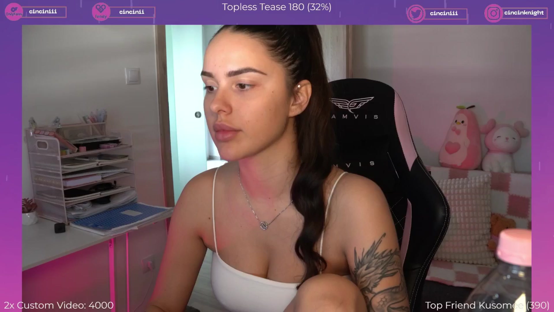 Gallery image thumbnail from NotYourNaomi's myfreecams stream on, 09/30/2025, 08:12 image 11 of 20