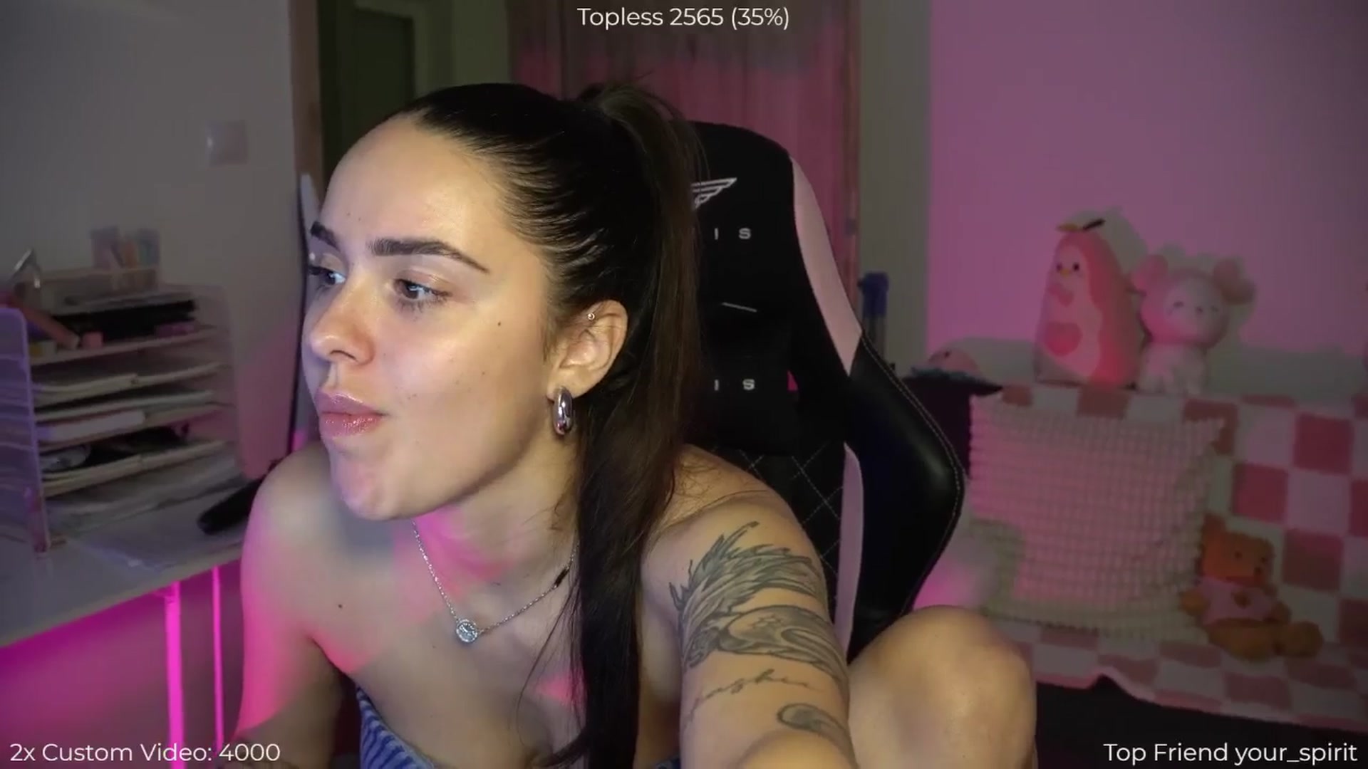 Gallery image thumbnail from NotYourNaomi's myfreecams stream on, 11/11/2025, 20:39 image 13 of 20