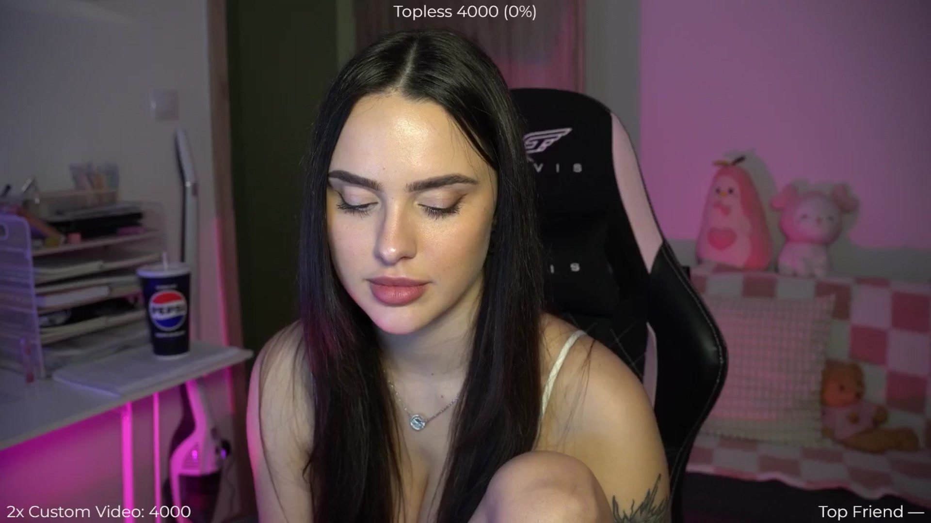 Gallery image thumbnail from NotYourNaomi's myfreecams stream on, 11/16/2025, 20:05 image 15 of 20