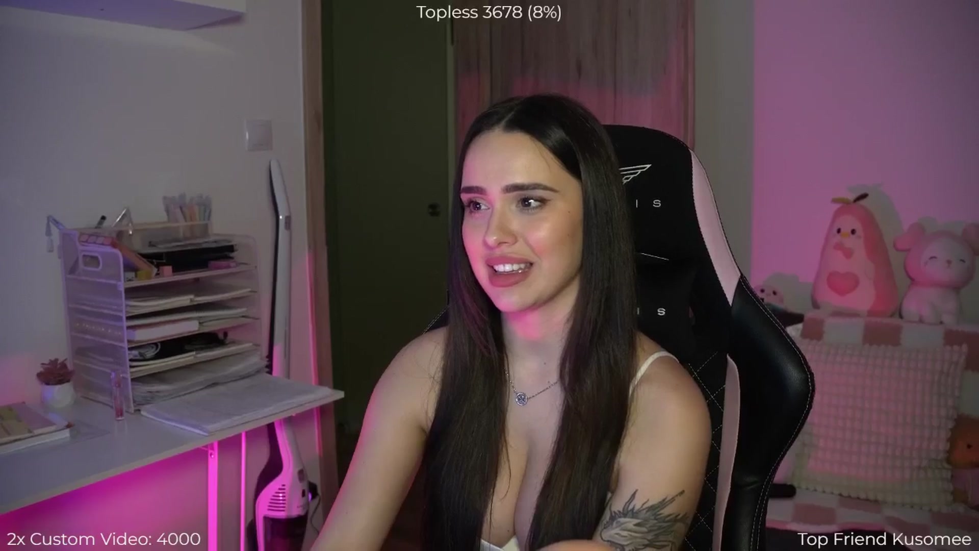 Gallery image thumbnail from NotYourNaomi's myfreecams stream on, 11/16/2025, 22:21 image 12 of 20