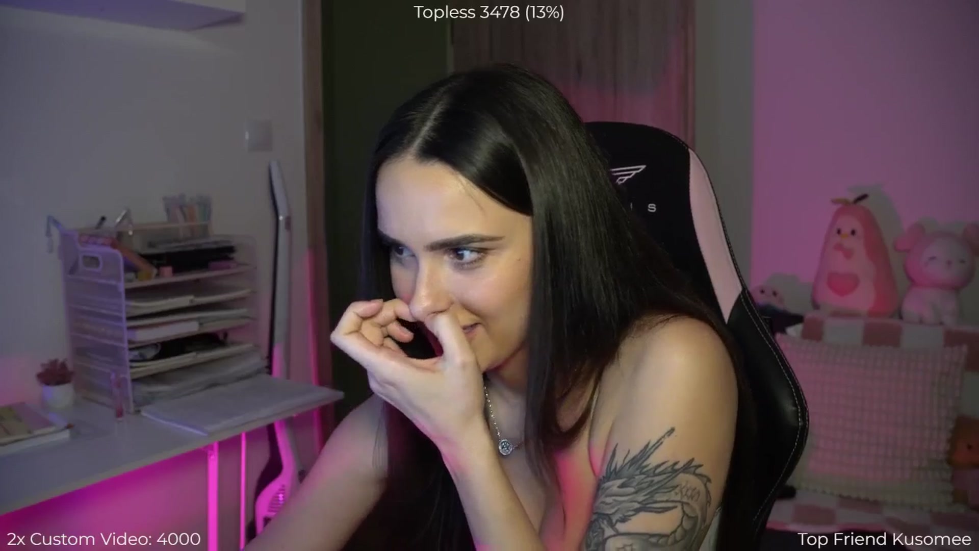 Gallery image thumbnail from NotYourNaomi's myfreecams stream on, 11/16/2025, 22:21 image 16 of 20