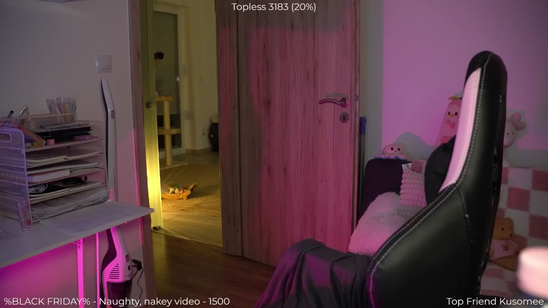 Gallery image thumbnail from NotYourNaomi's myfreecams stream on, 11/23/2025, 21:49 image 19 of 20