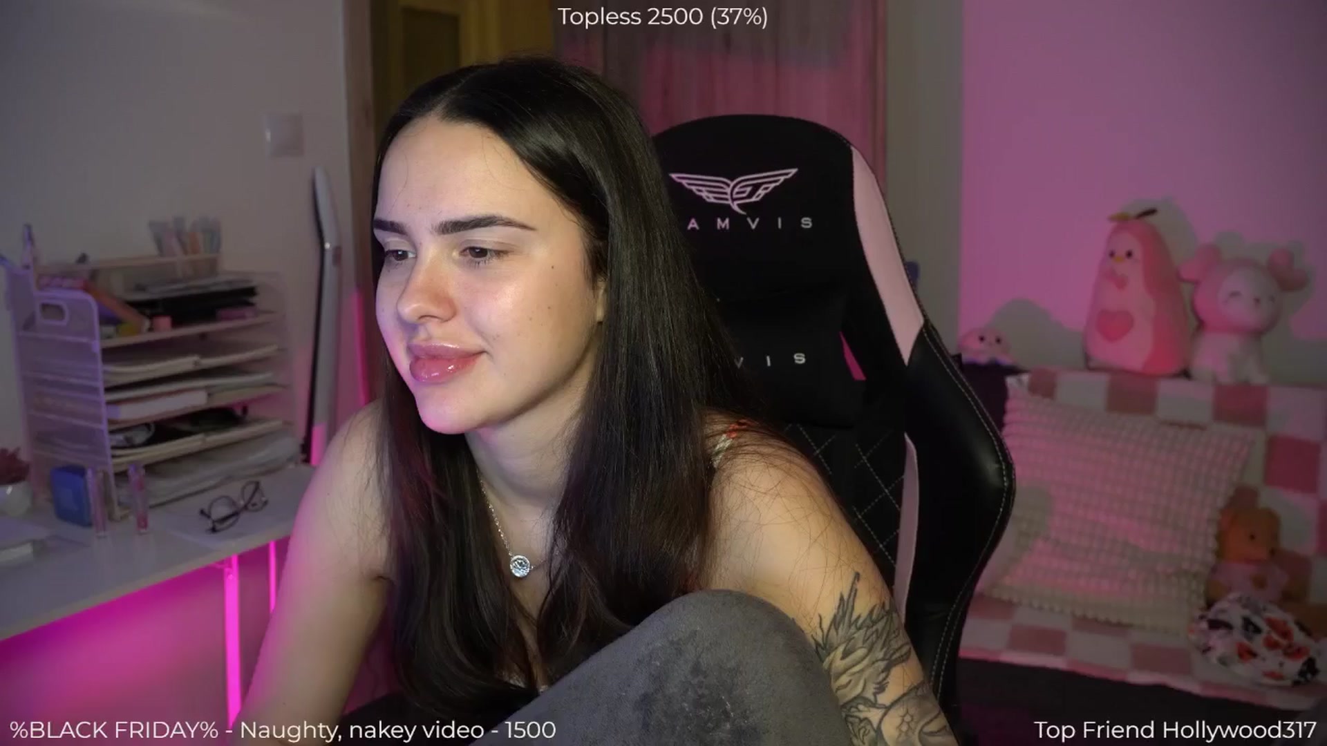 Gallery image thumbnail from NotYourNaomi's myfreecams stream on, 11/26/2025, 22:25 image 3 of 20