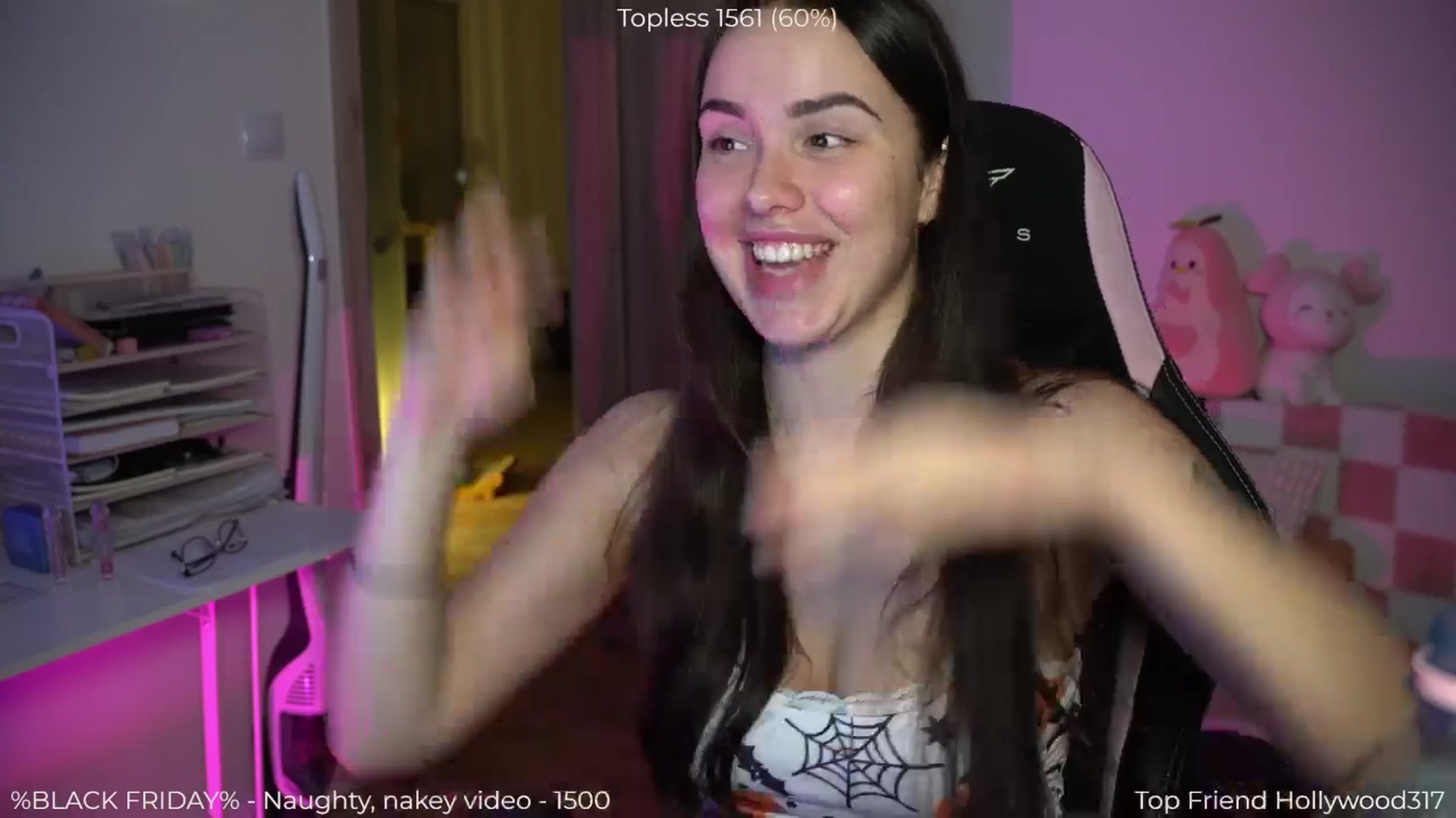 Gallery image thumbnail from NotYourNaomi's myfreecams stream on, 11/26/2025, 22:25 image 17 of 20