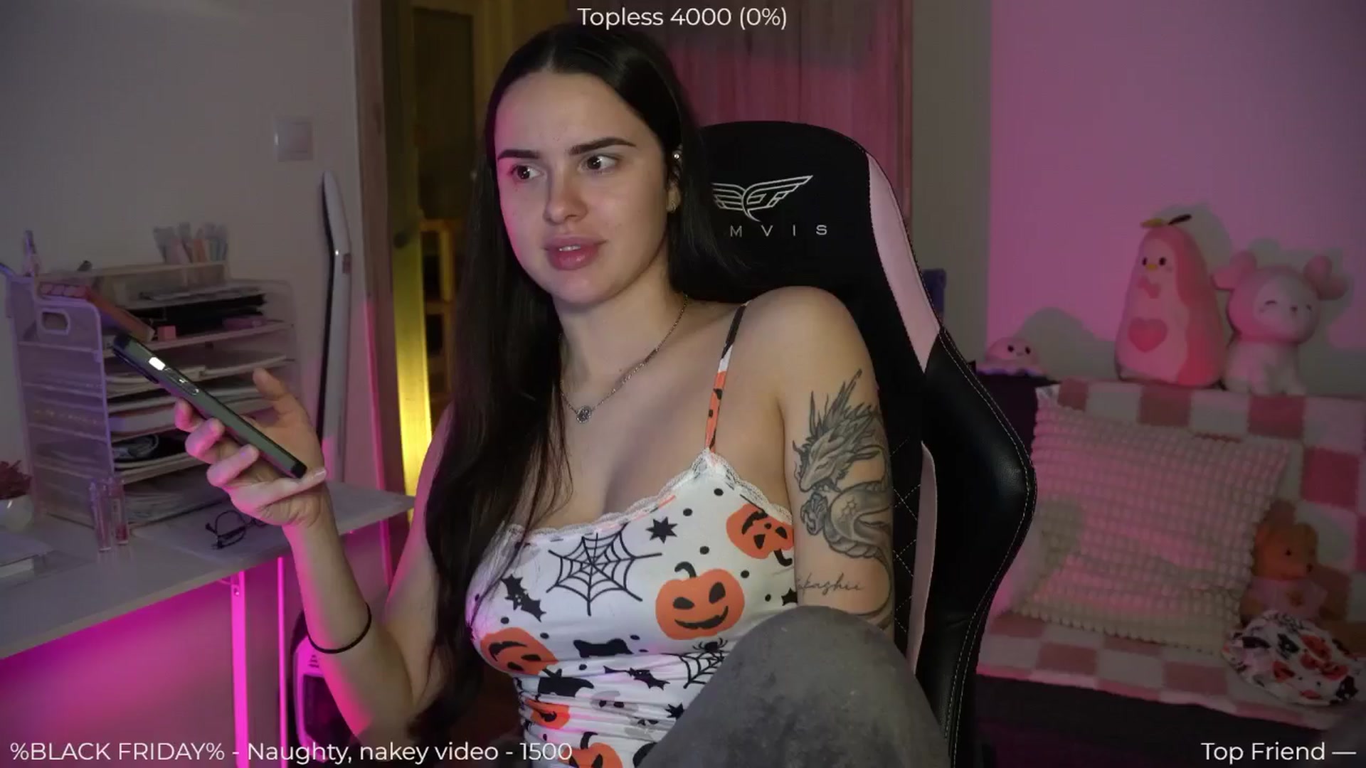 Gallery image thumbnail from NotYourNaomi's myfreecams stream on, 11/26/2025, 22:25 image 1 of 20