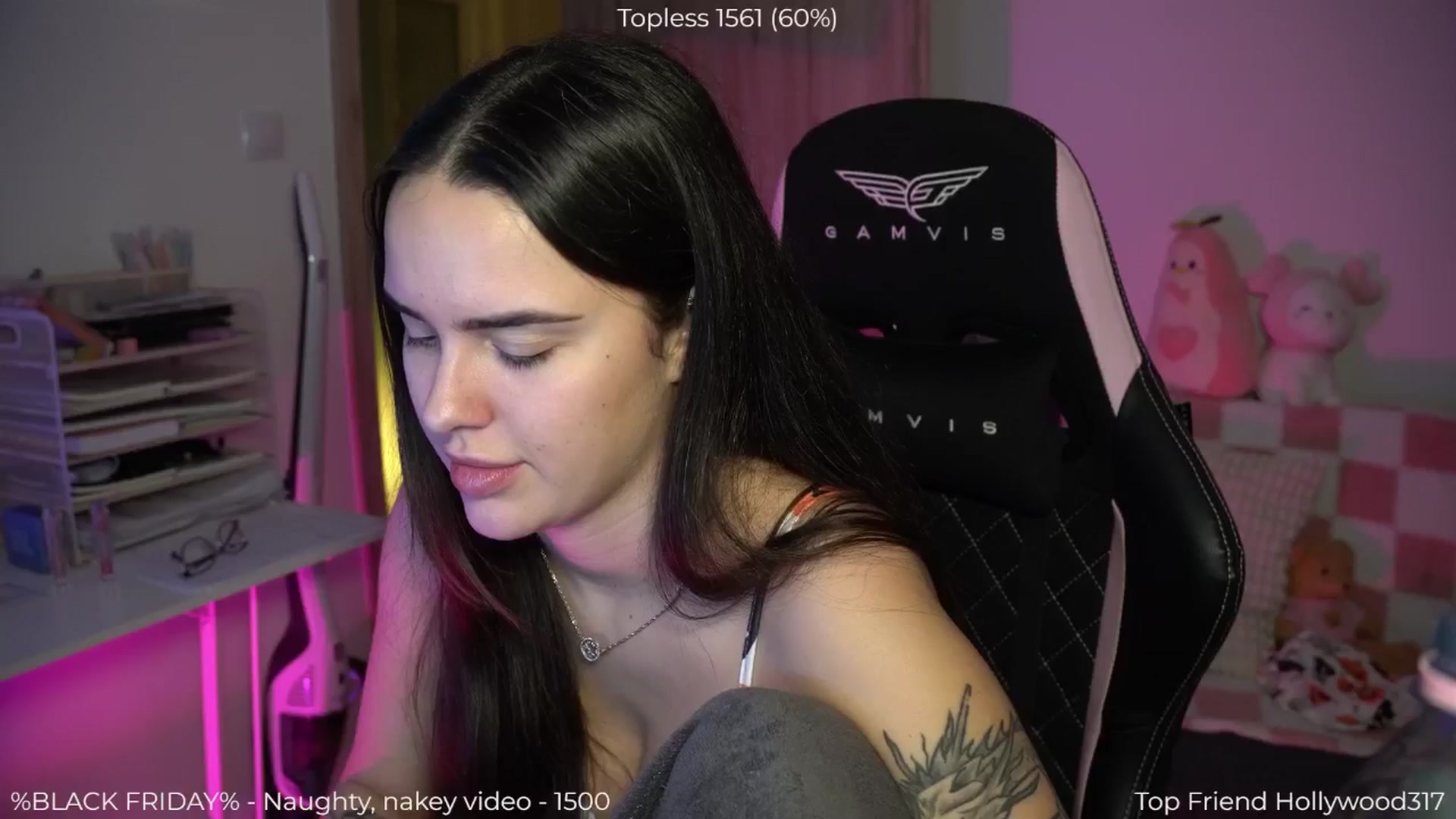 Gallery image thumbnail from NotYourNaomi's myfreecams stream on, 11/26/2025, 22:25 image 18 of 20