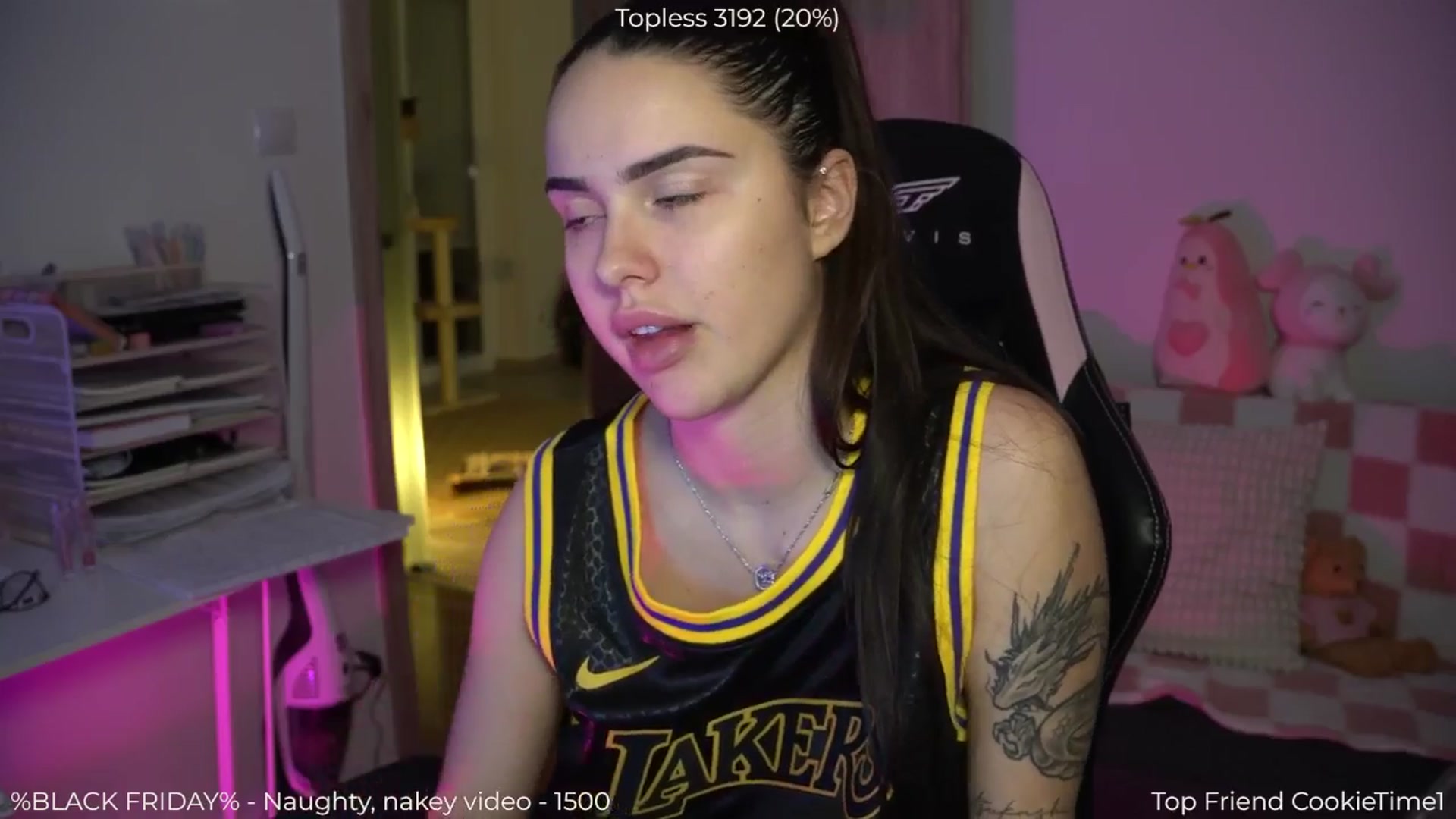 Gallery image thumbnail from NotYourNaomi's myfreecams stream on, 11/29/2025, 18:10 image 16 of 20