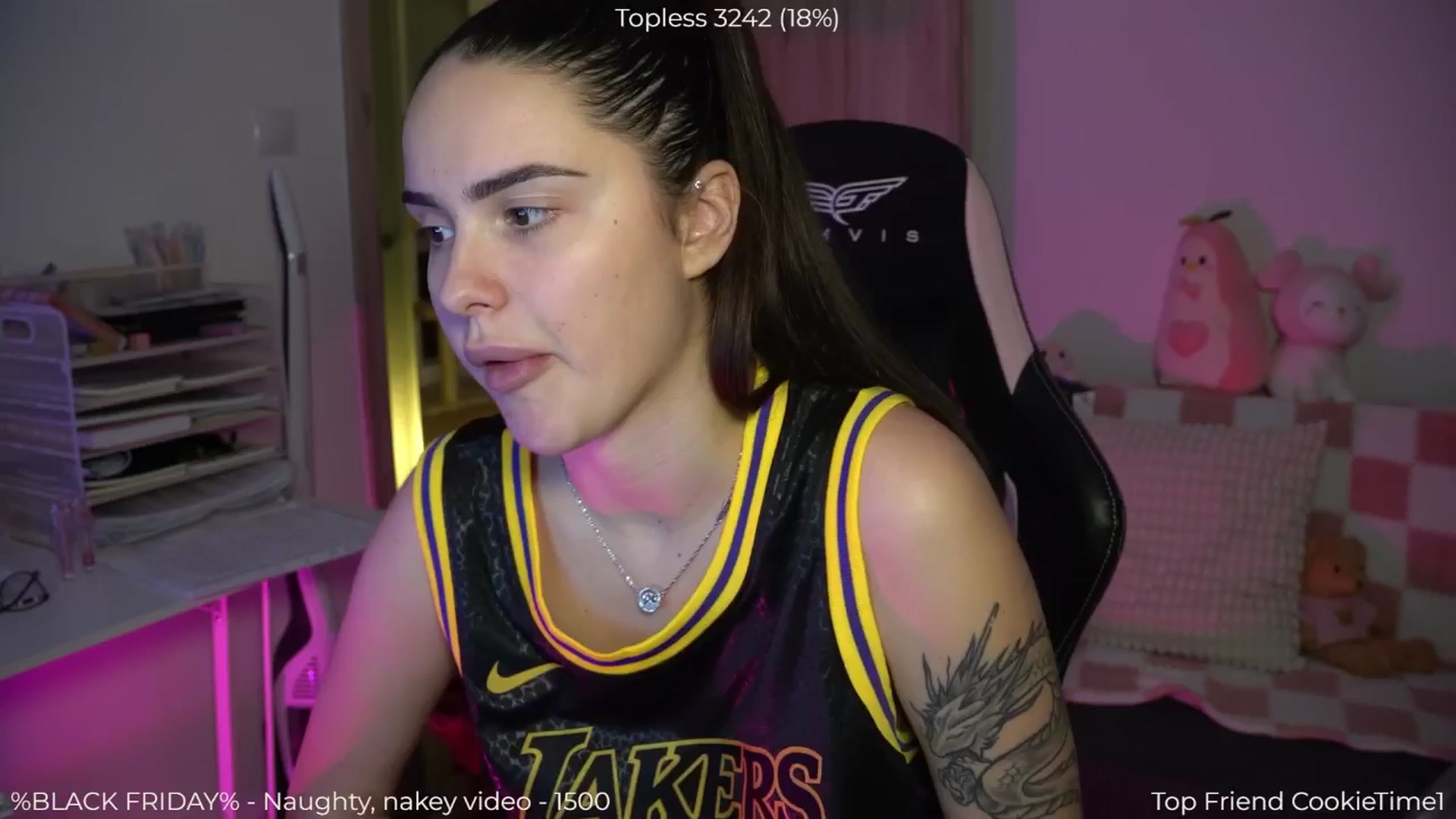 Gallery image thumbnail from NotYourNaomi's myfreecams stream on, 11/29/2025, 18:10 image 15 of 20