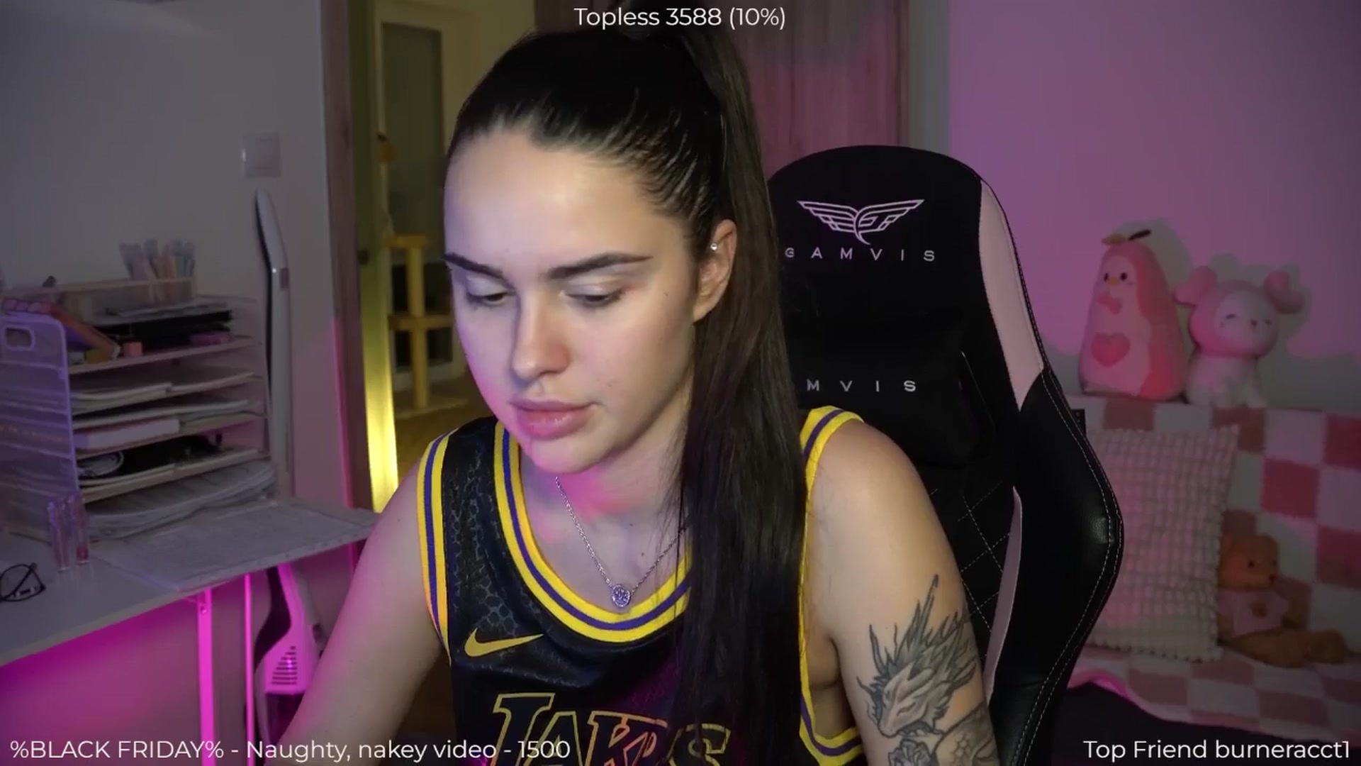 Gallery image thumbnail from NotYourNaomi's myfreecams stream on, 11/29/2025, 18:10 image 10 of 20