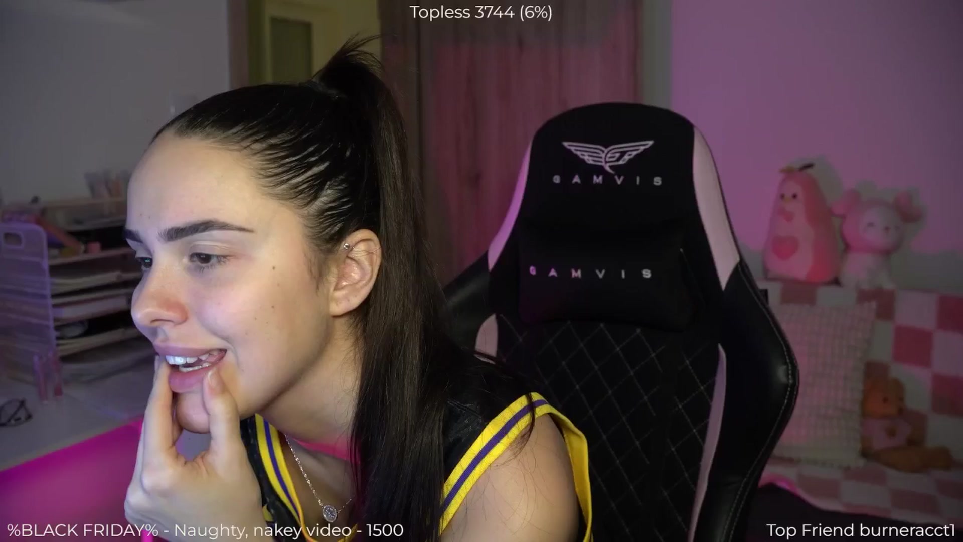 Gallery image thumbnail from NotYourNaomi's myfreecams stream on, 11/29/2025, 18:10 image 4 of 20