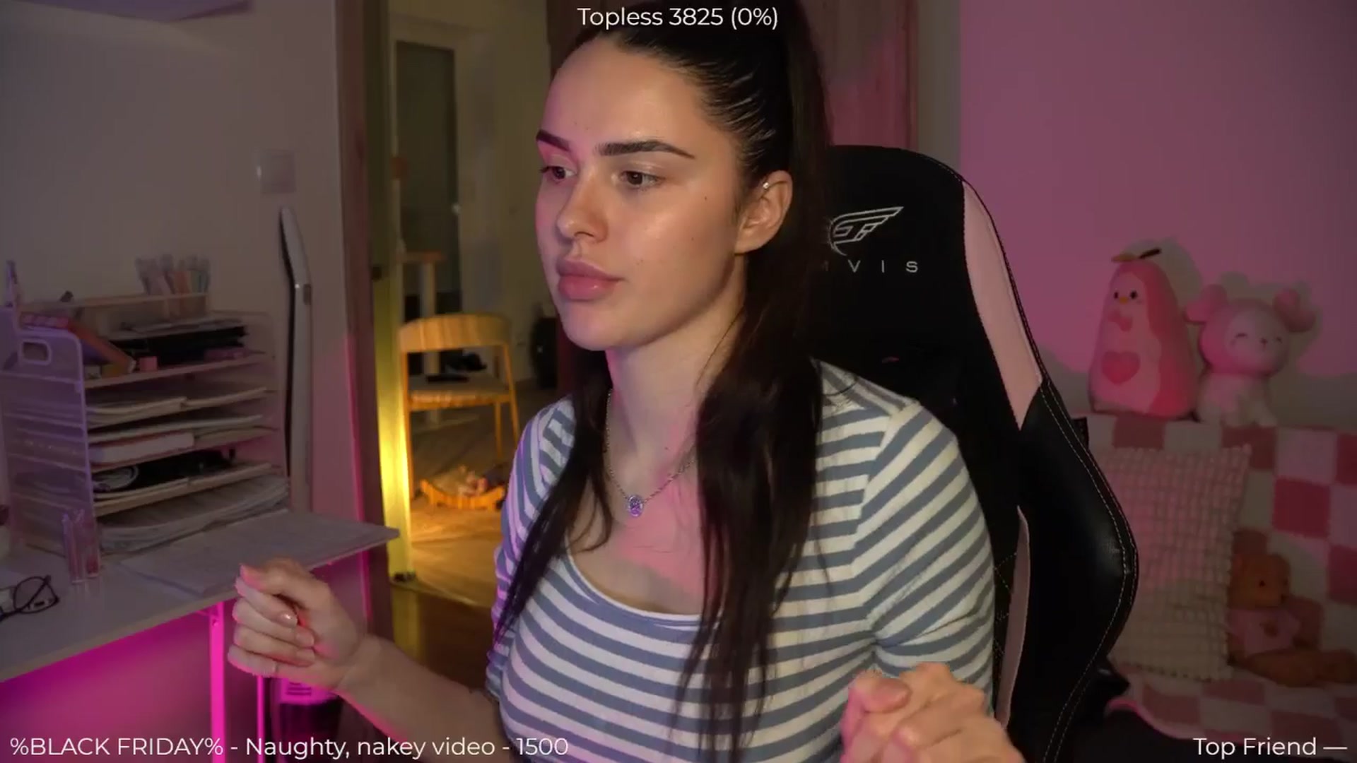 Gallery image thumbnail from NotYourNaomi's myfreecams stream on, 11/30/2025, 22:27 image 5 of 20