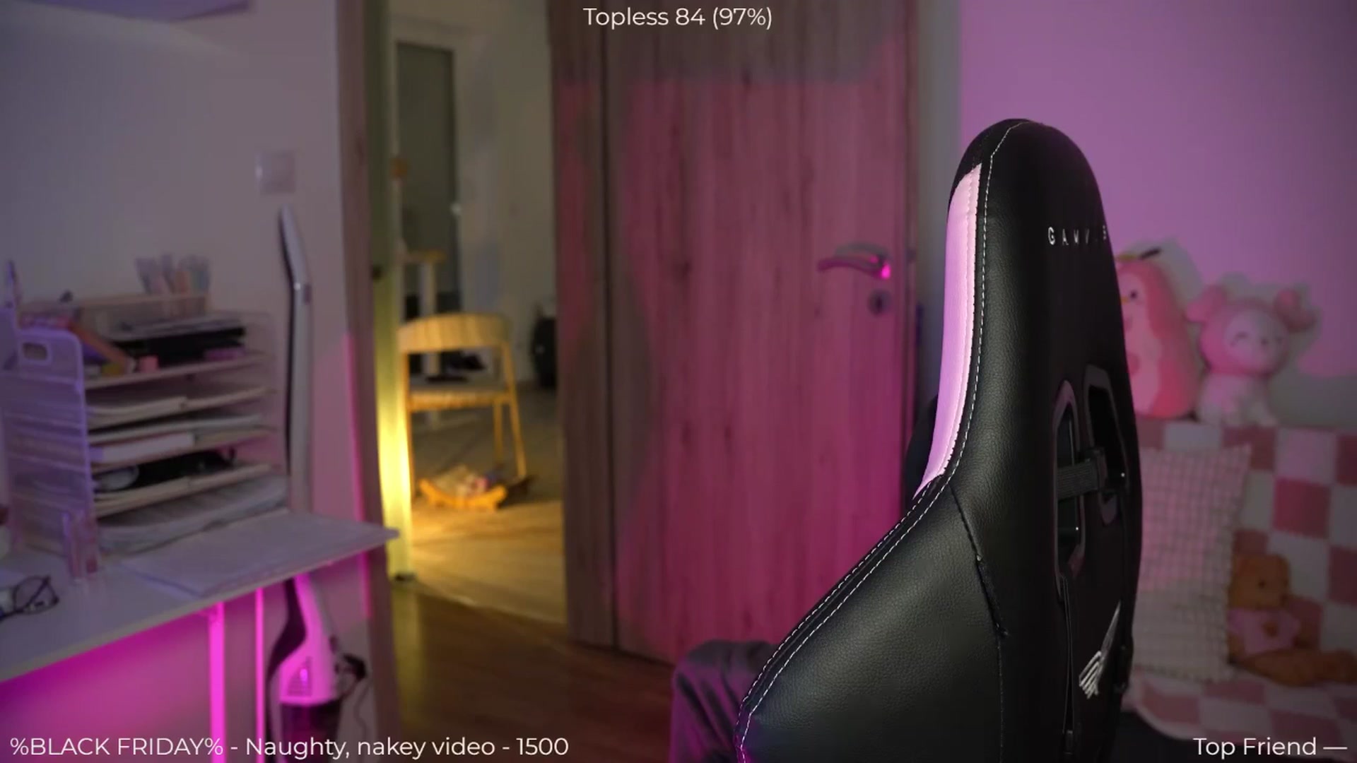 Gallery image thumbnail from NotYourNaomi's myfreecams stream on, 11/30/2025, 22:27 image 4 of 20