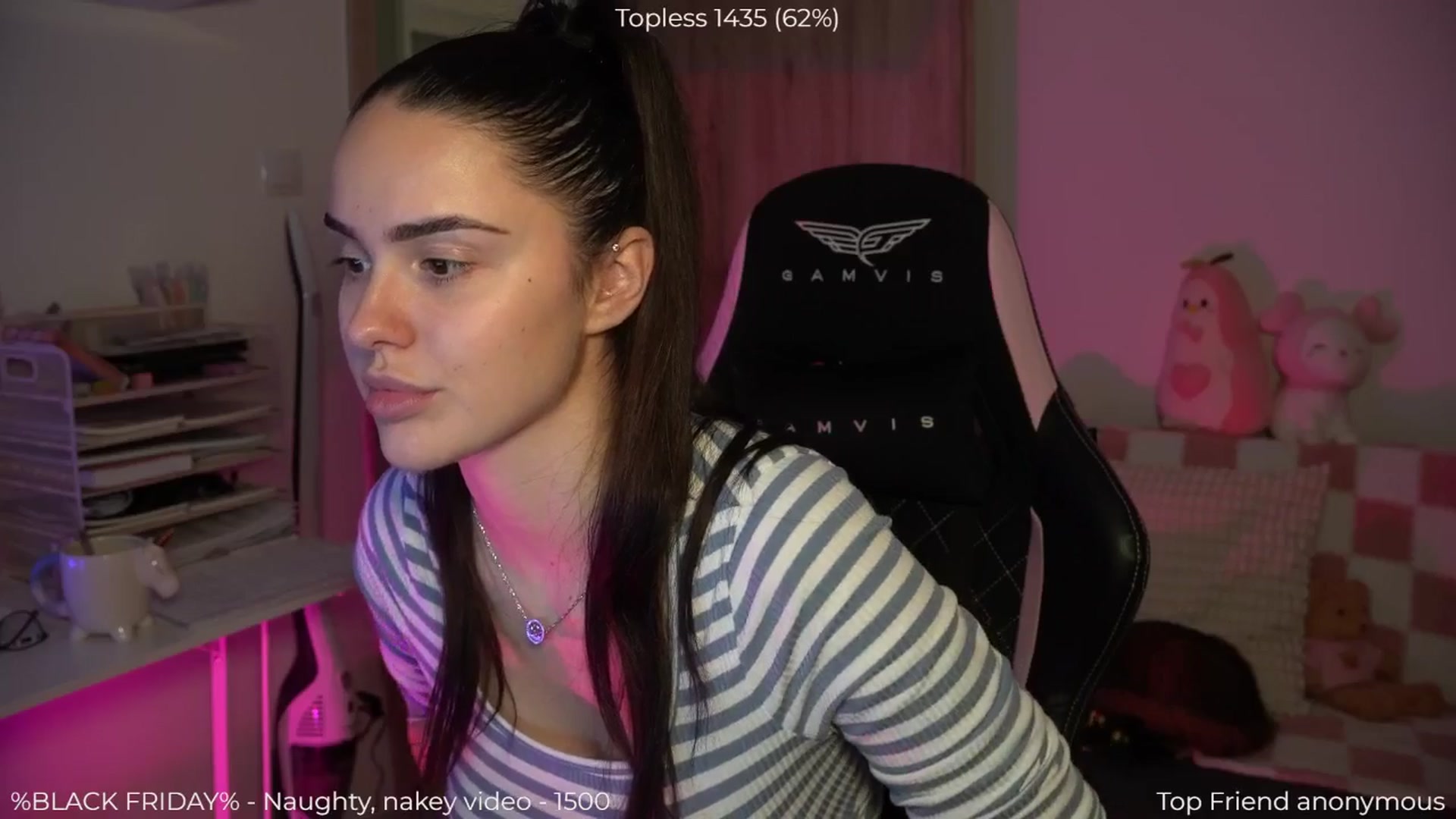 Gallery image thumbnail from NotYourNaomi's myfreecams stream on, 11/30/2025, 22:27 image 15 of 20
