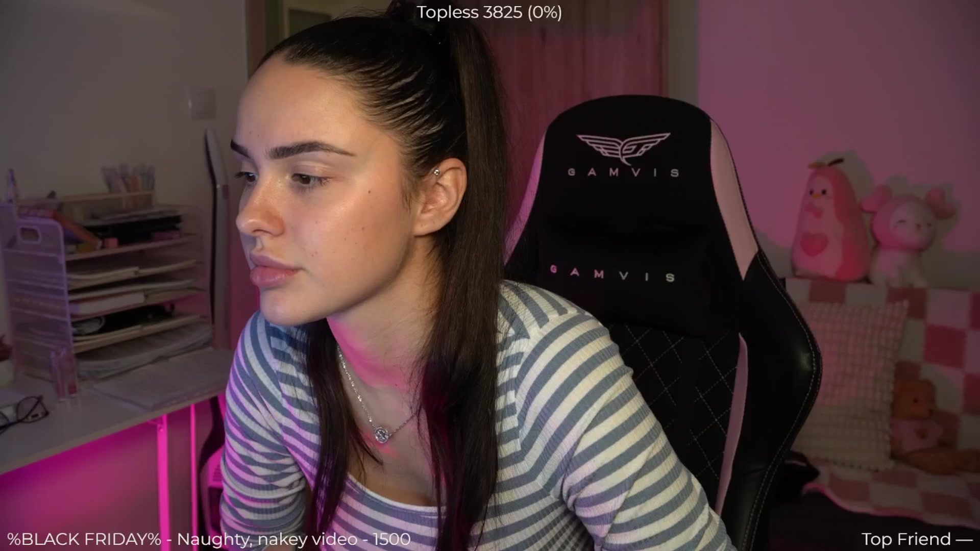 Gallery image thumbnail from NotYourNaomi's myfreecams stream on, 11/30/2025, 22:27 image 6 of 20