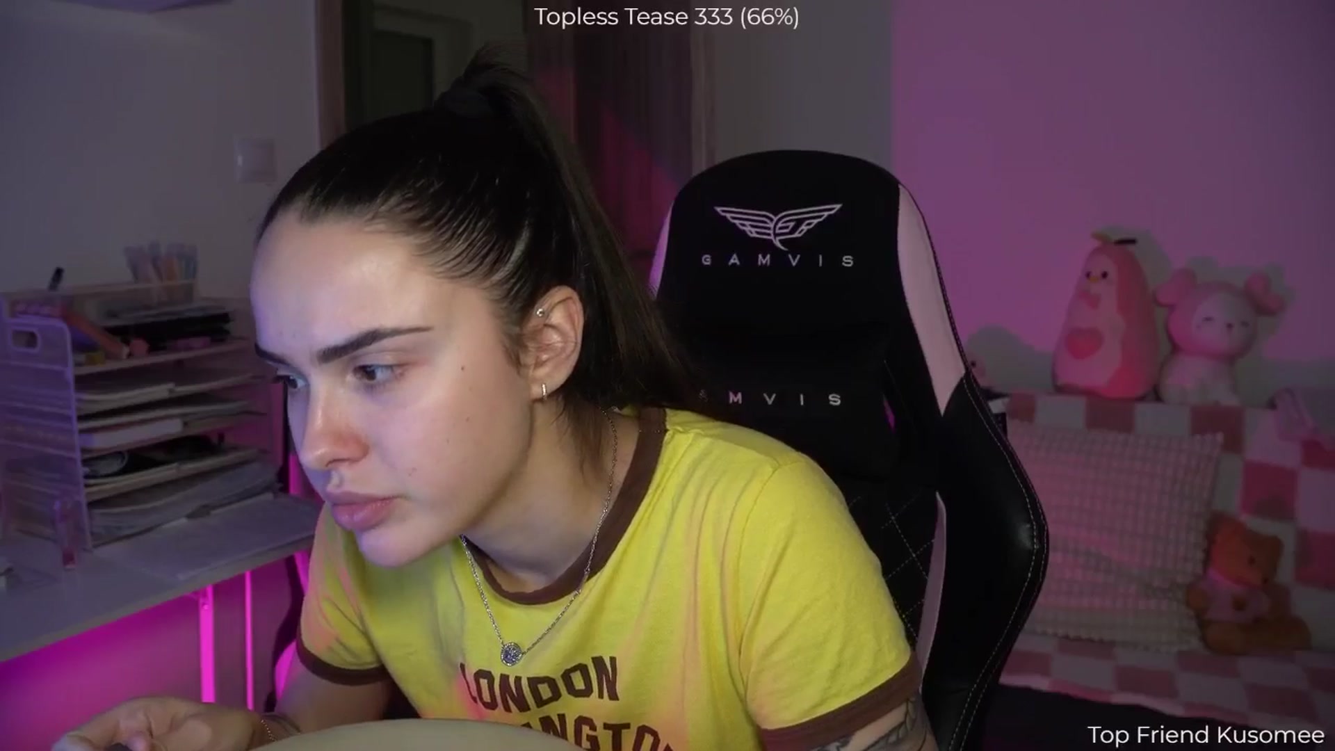 Gallery image thumbnail from NotYourNaomi's myfreecams stream on, 12/13/2025, 21:38 image 14 of 20