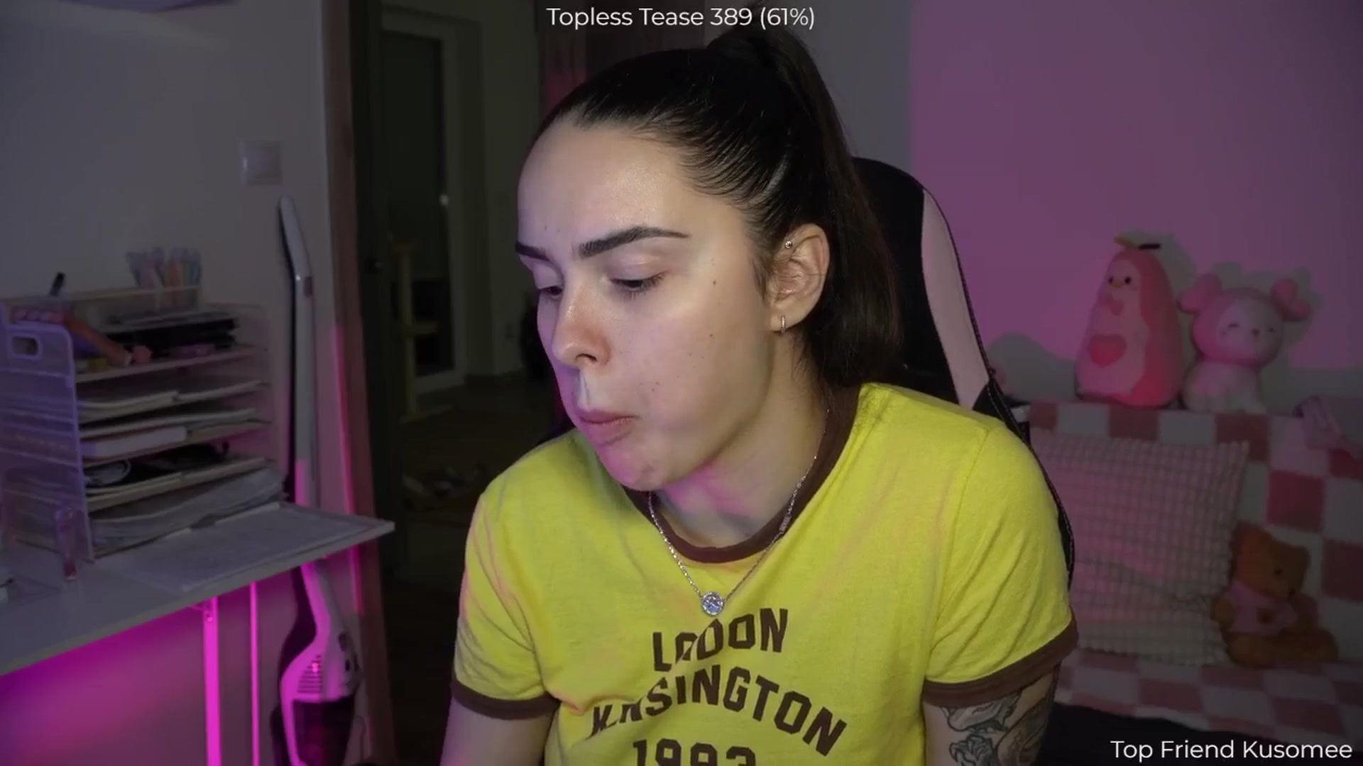 Gallery image thumbnail from NotYourNaomi's myfreecams stream on, 12/13/2025, 21:38 image 10 of 20