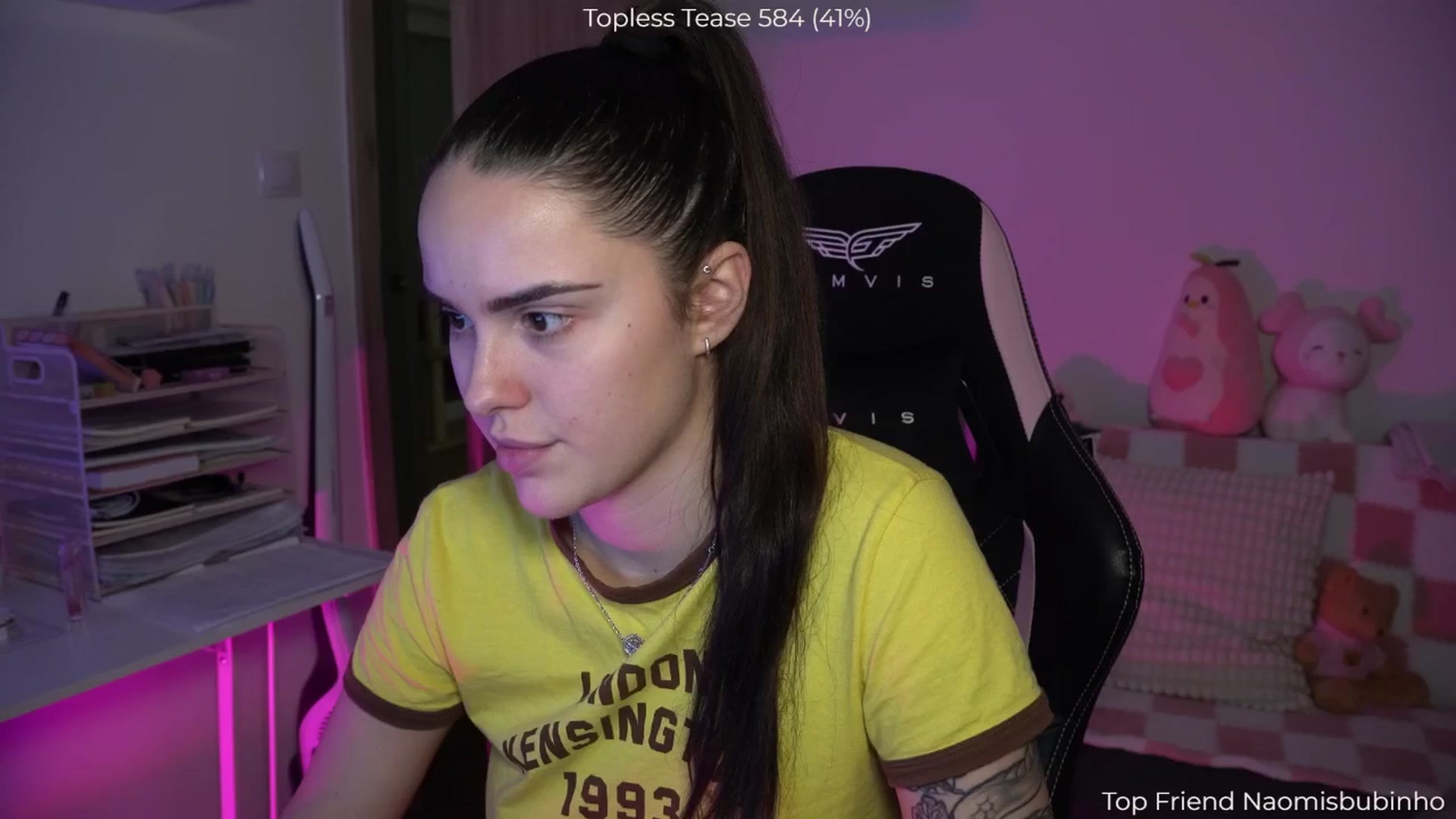 Gallery image thumbnail from NotYourNaomi's myfreecams stream on, 12/13/2025, 21:38 image 3 of 20