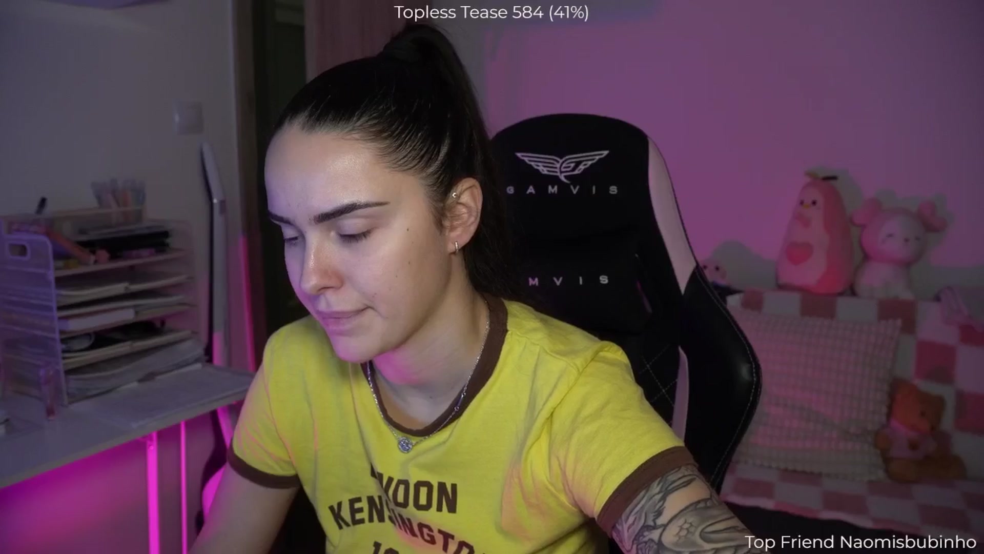 Gallery image thumbnail from NotYourNaomi's myfreecams stream on, 12/13/2025, 21:38 image 5 of 20