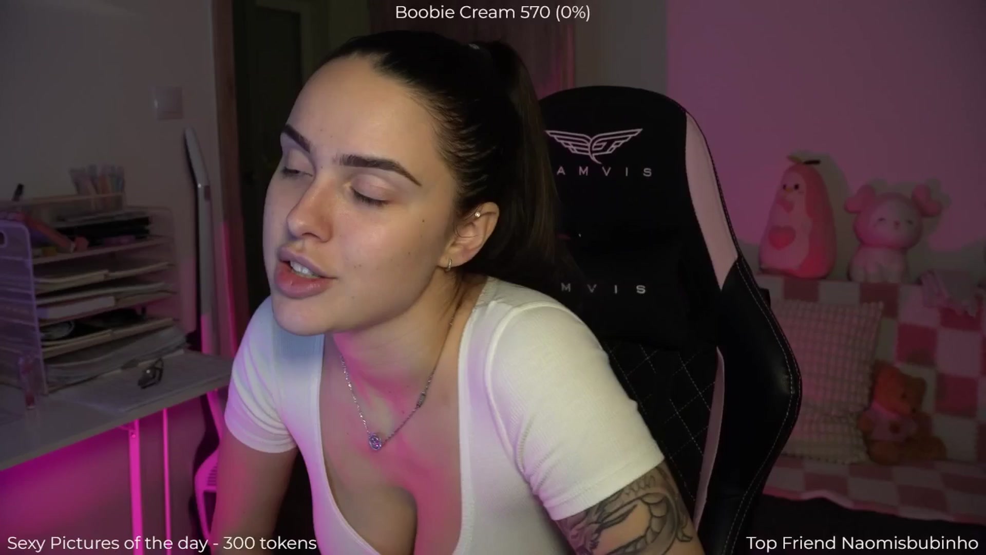 Gallery image thumbnail from NotYourNaomi's myfreecams stream on, 12/16/2025, 22:46 image 1 of 20