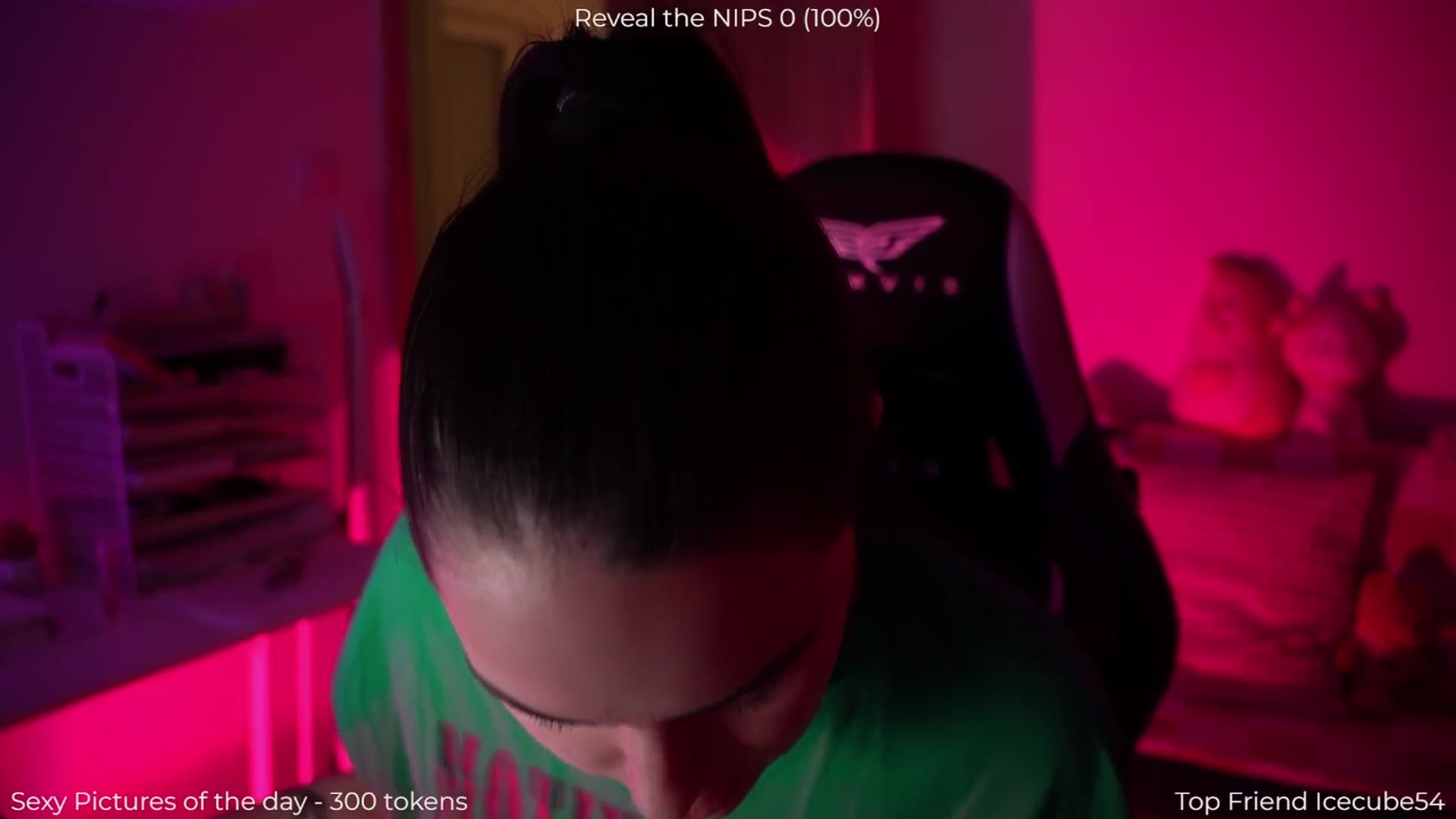 Gallery image thumbnail from NotYourNaomi's myfreecams stream on, 12/18/2025, 21:53 image 2 of 20