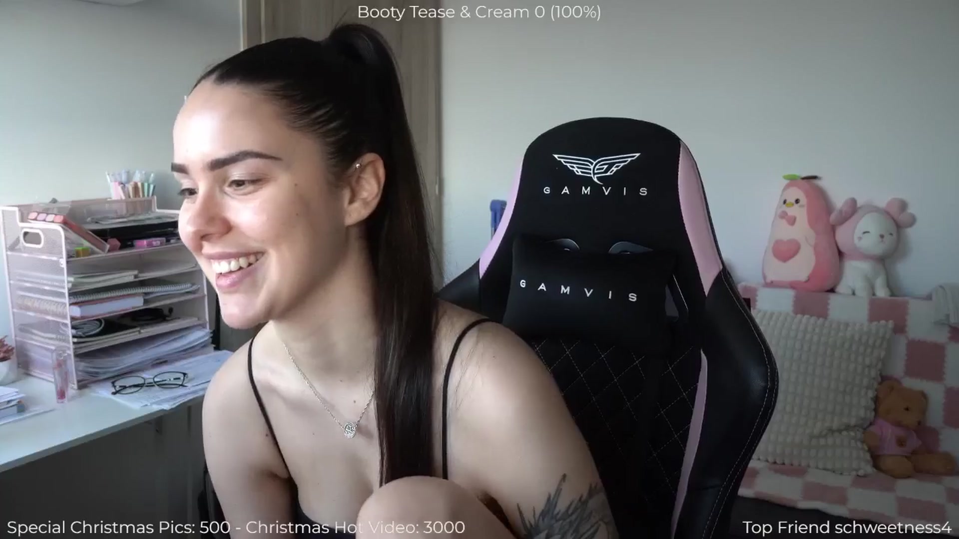 Gallery image thumbnail from NotYourNaomi's myfreecams stream on, 12/26/2025, 14:32 image 20 of 20