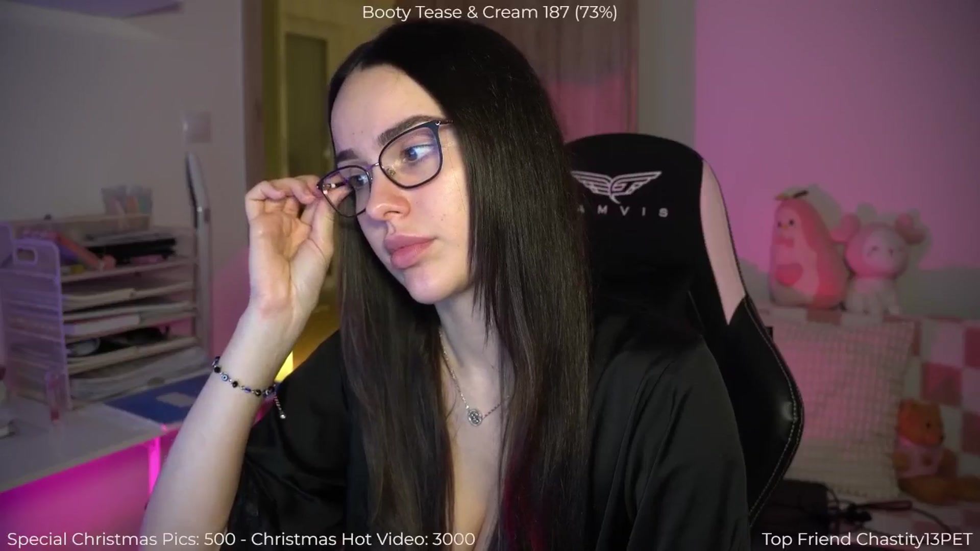 Gallery image thumbnail from NotYourNaomi's myfreecams stream on, 12/28/2025, 21:02 image 19 of 20