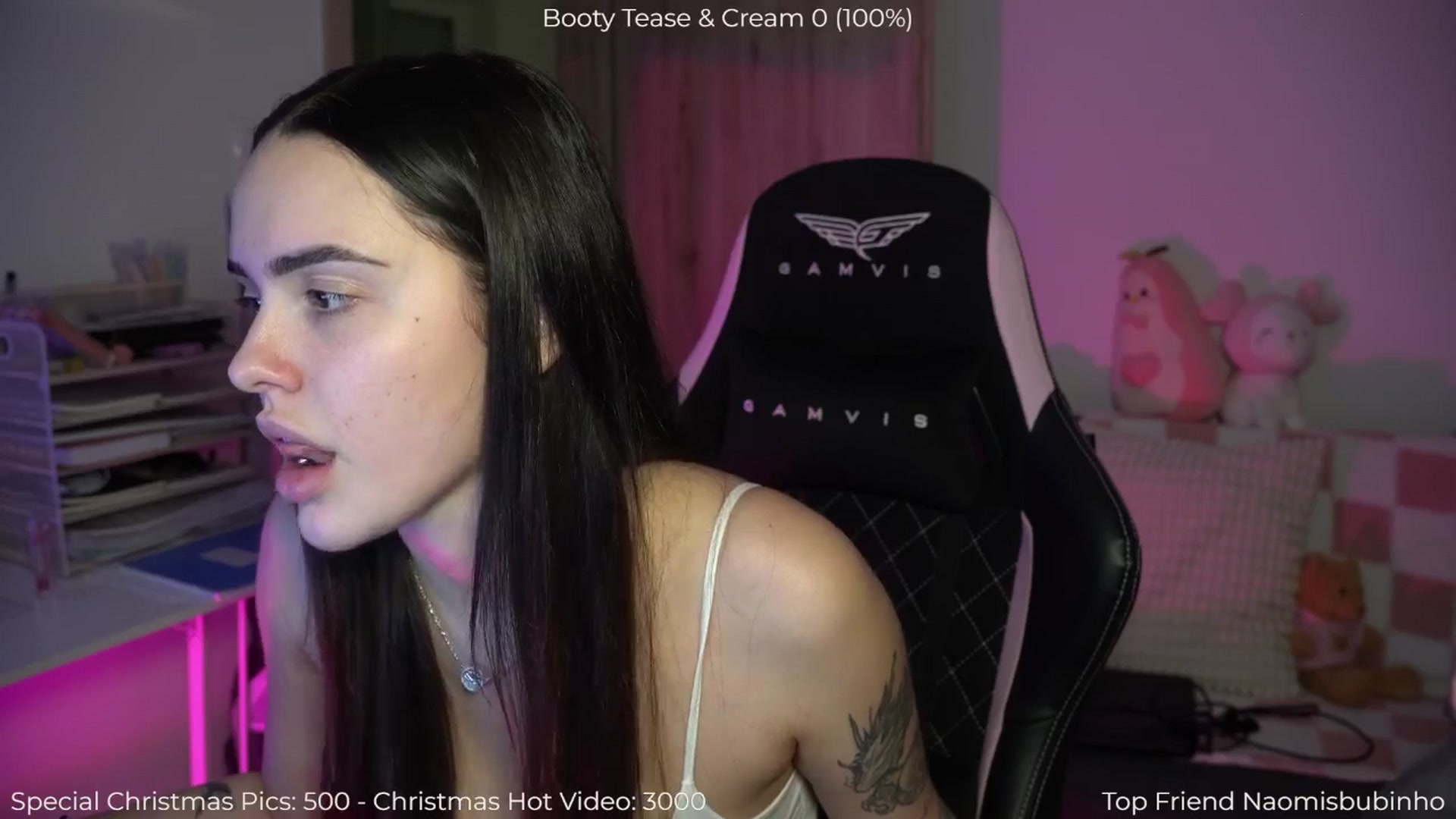 Gallery image thumbnail from NotYourNaomi's myfreecams stream on, 12/30/2025, 22:44 image 10 of 20