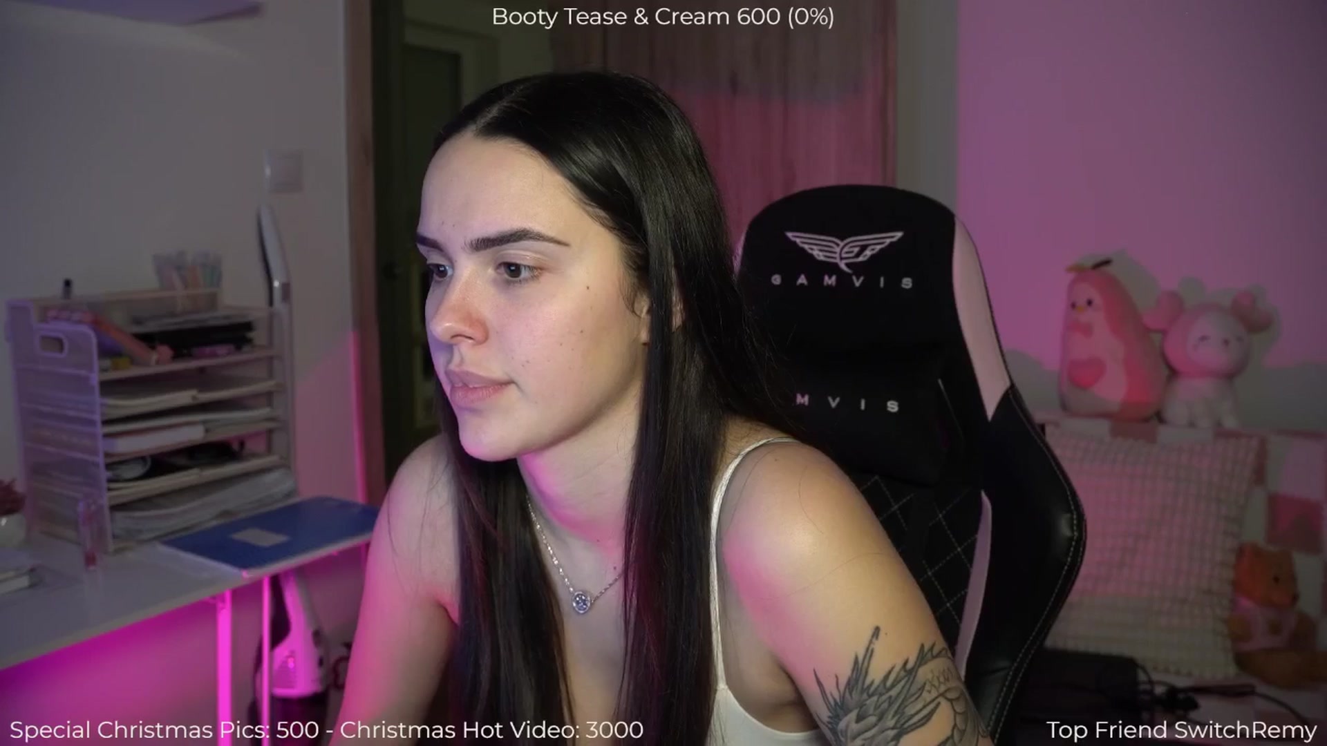 Gallery image thumbnail from NotYourNaomi's myfreecams stream on, 12/30/2025, 22:44 image 6 of 20