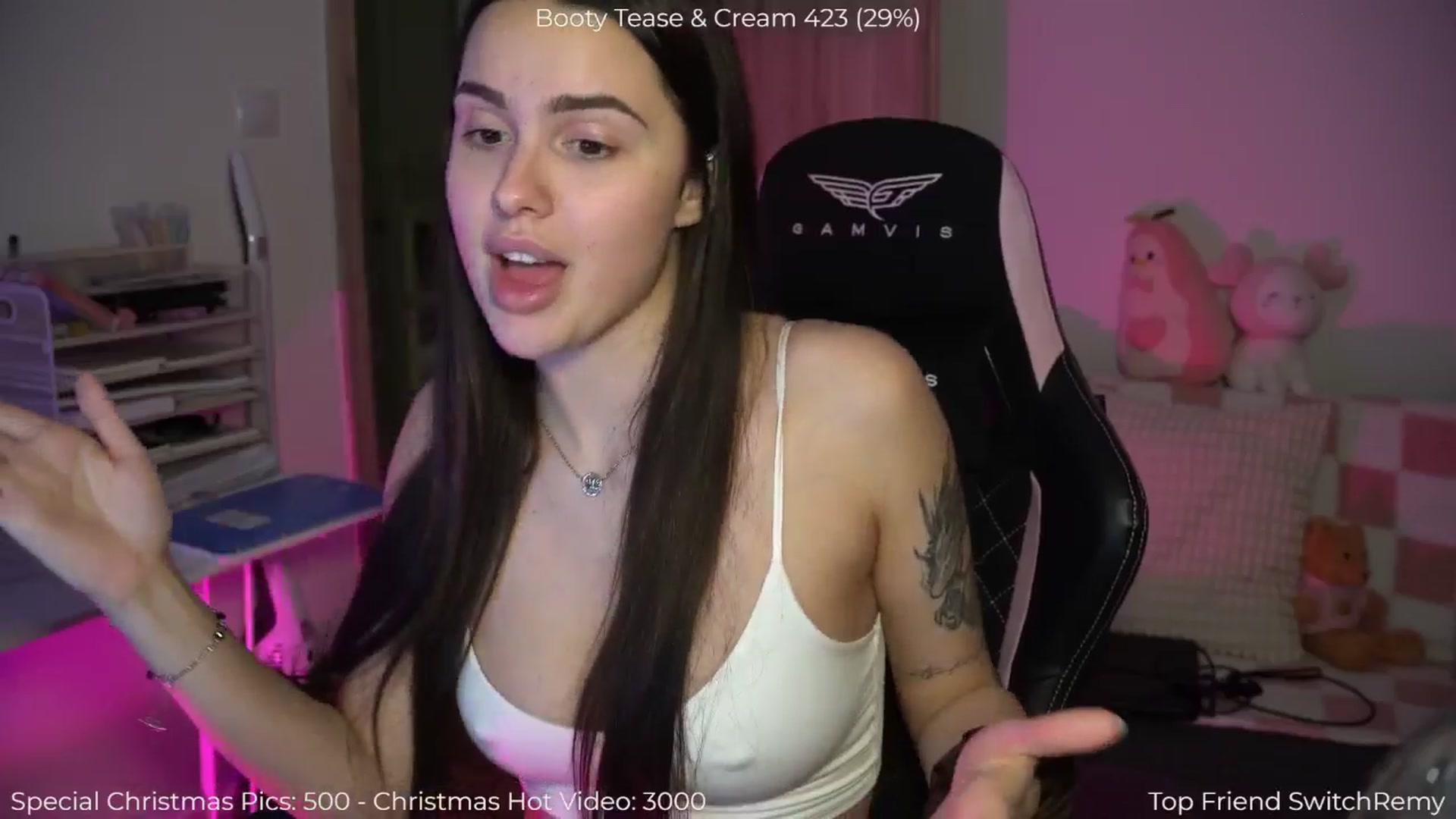 Gallery image thumbnail from NotYourNaomi's myfreecams stream on, 12/30/2025, 22:44 image 9 of 20