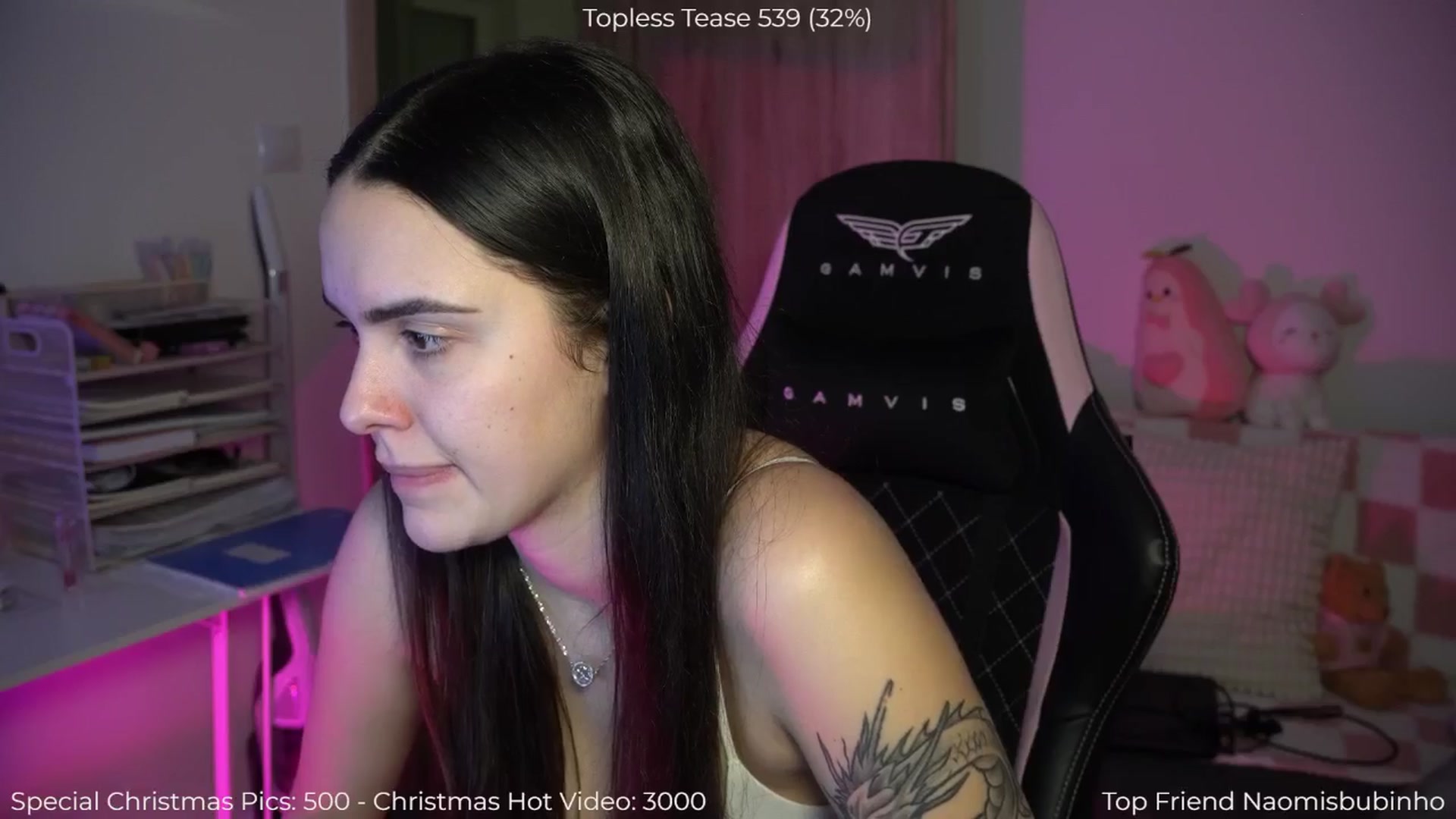 Gallery image thumbnail from NotYourNaomi's myfreecams stream on, 12/30/2025, 22:44 image 17 of 20