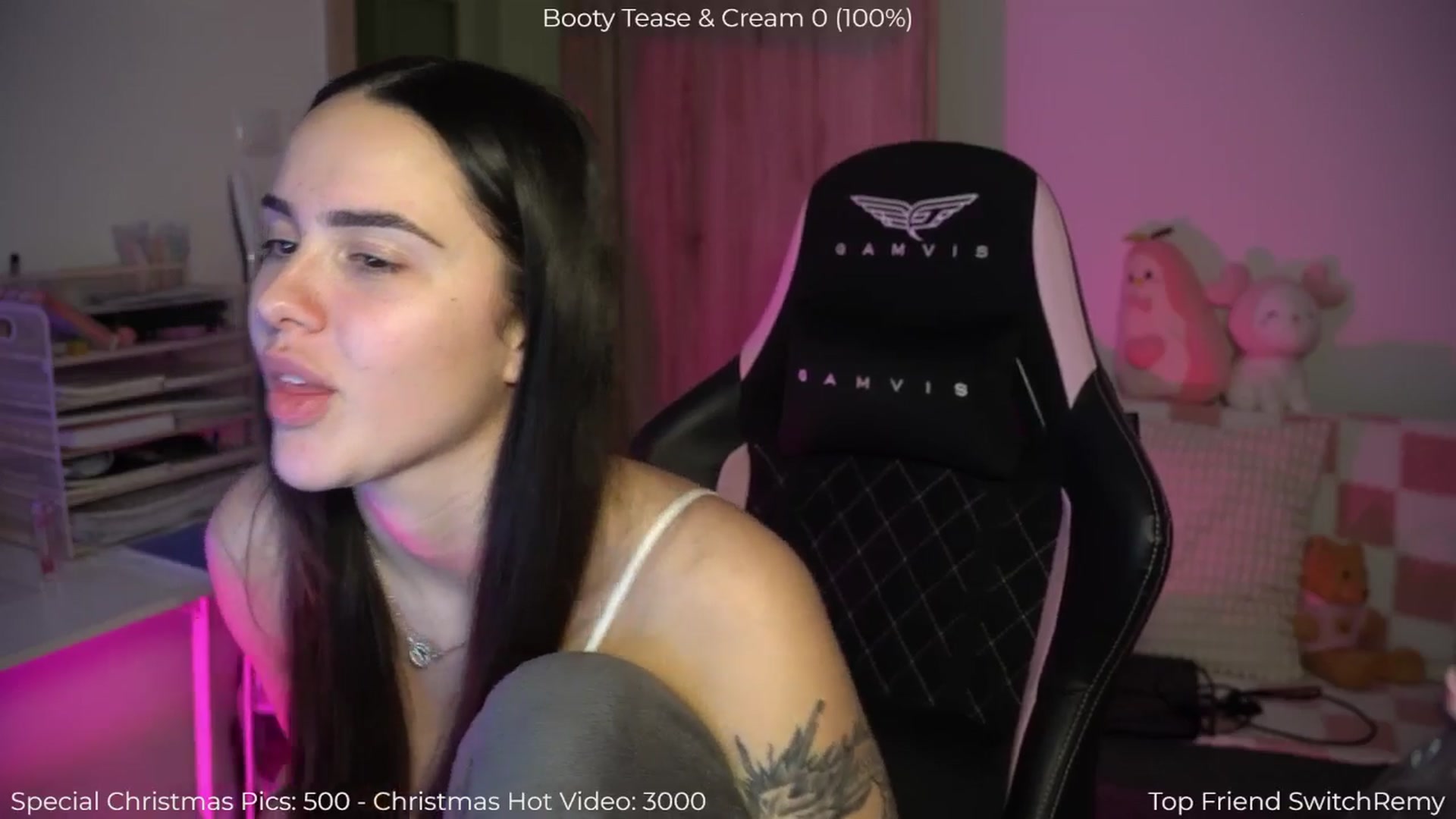 Gallery image thumbnail from NotYourNaomi's myfreecams stream on, 12/30/2025, 22:44 image 4 of 20